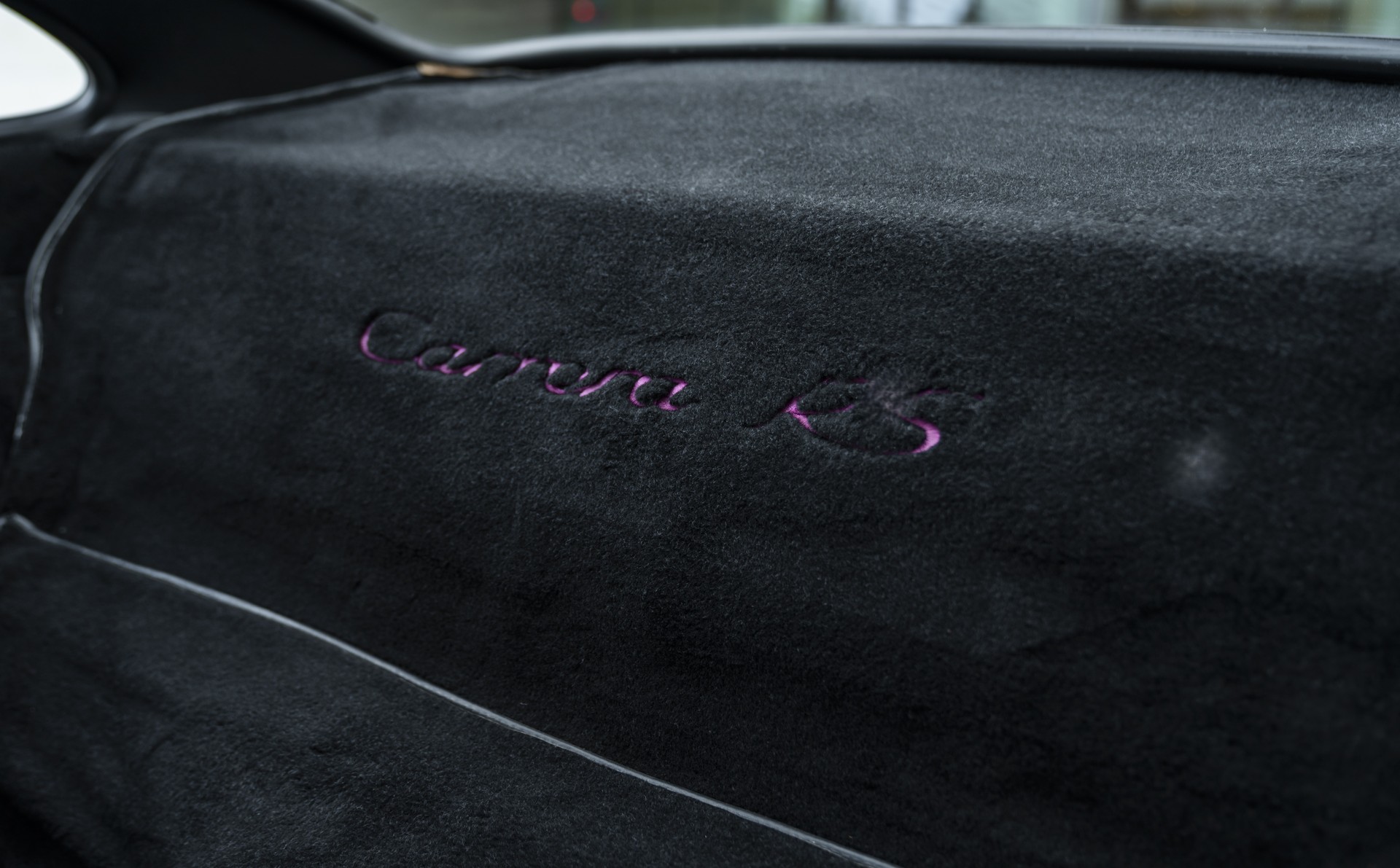 PORSCHE 911 Carrera 2 RS-image-13