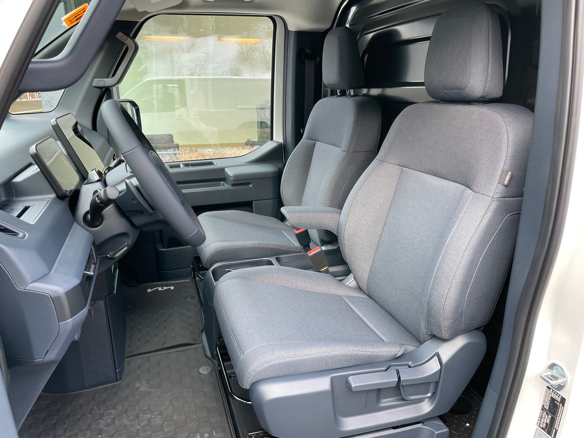 KIA PV5 Cargo 71.2 kWh Elite, Schiebetüre rechts-image-11