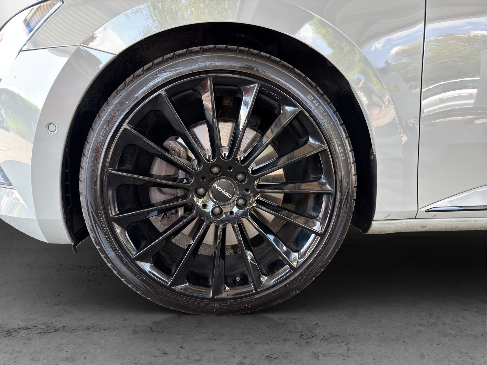 SKODA Superb Combi 2.0 TSI SportLine+ DSG 4x4-image-14