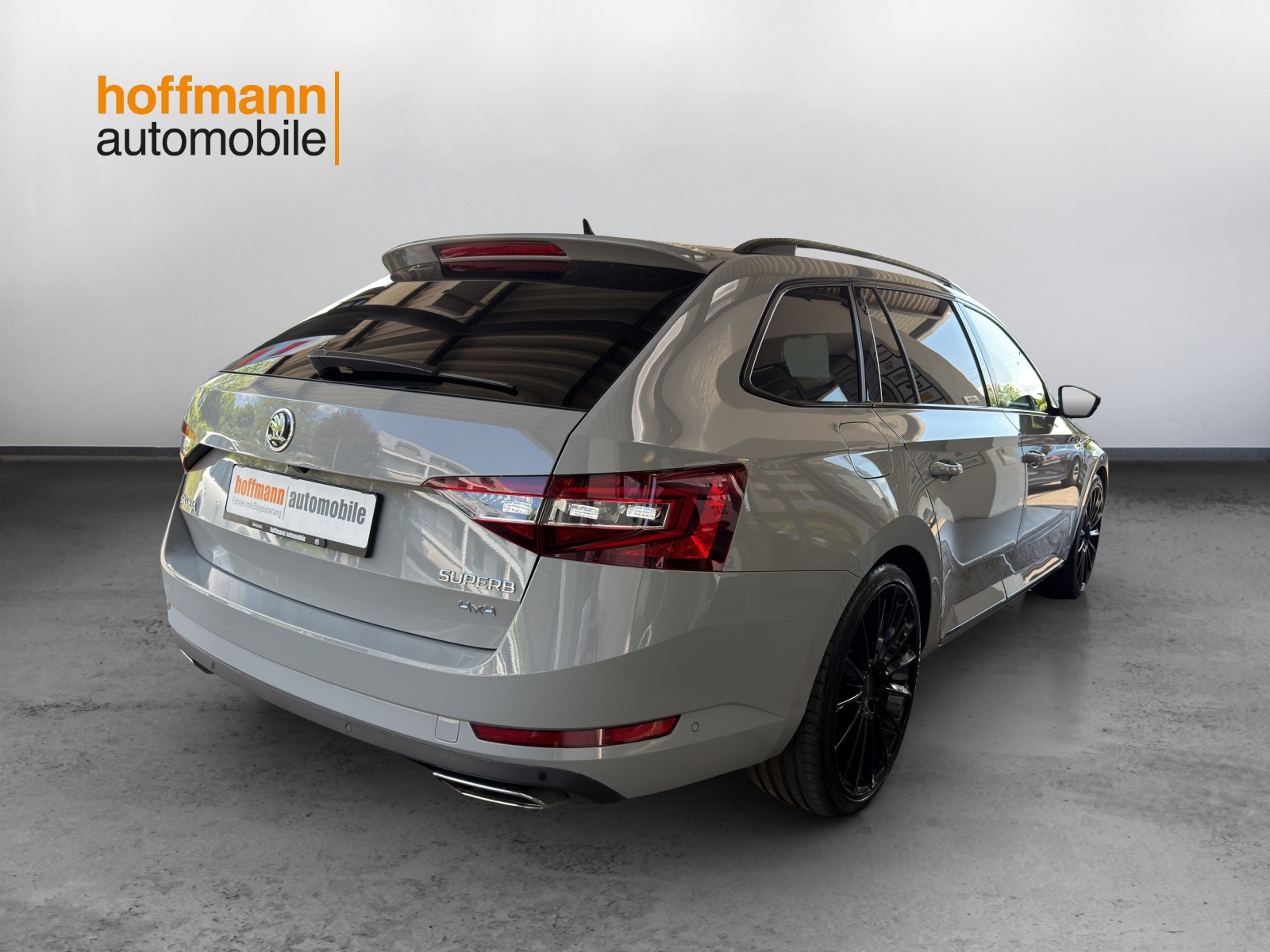 SKODA Superb Combi 2.0 TSI SportLine+ DSG 4x4-showroom-element-3