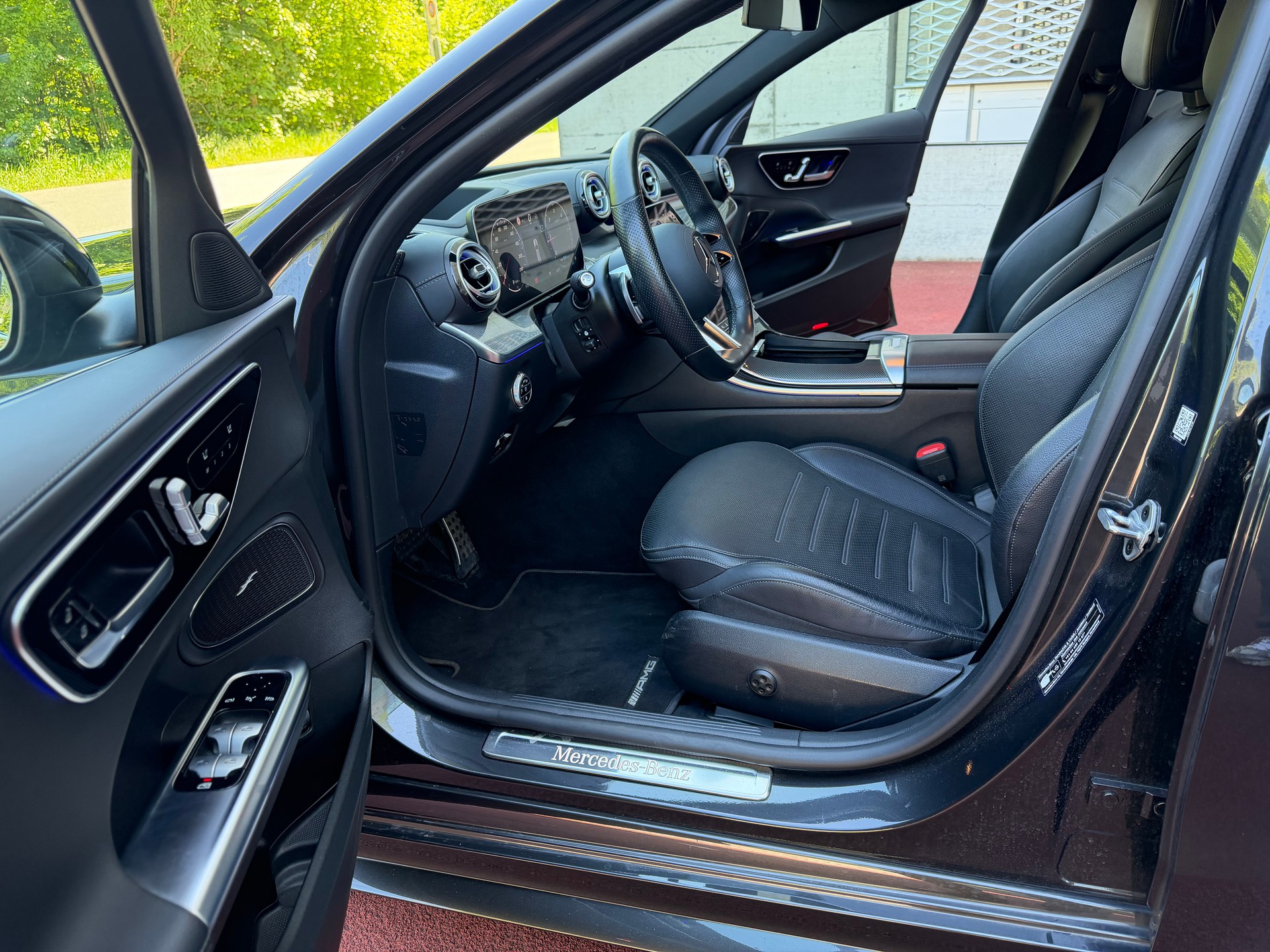 MERCEDES-BENZ C 220 d T 4Matic AMG Line-image-8