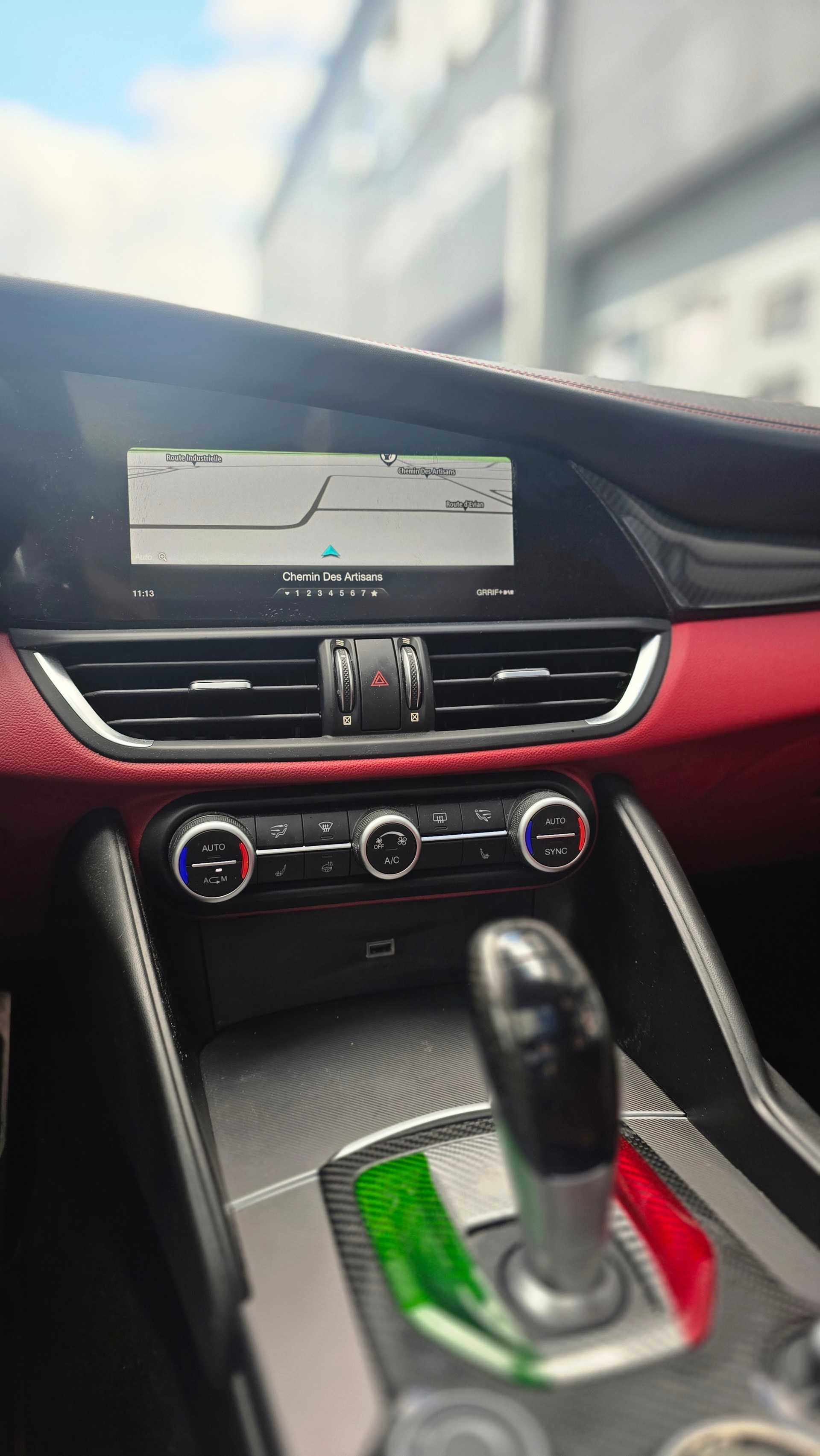 ALFA ROMEO Giulia 2.0 Veloce Q4 Automatic-image-11