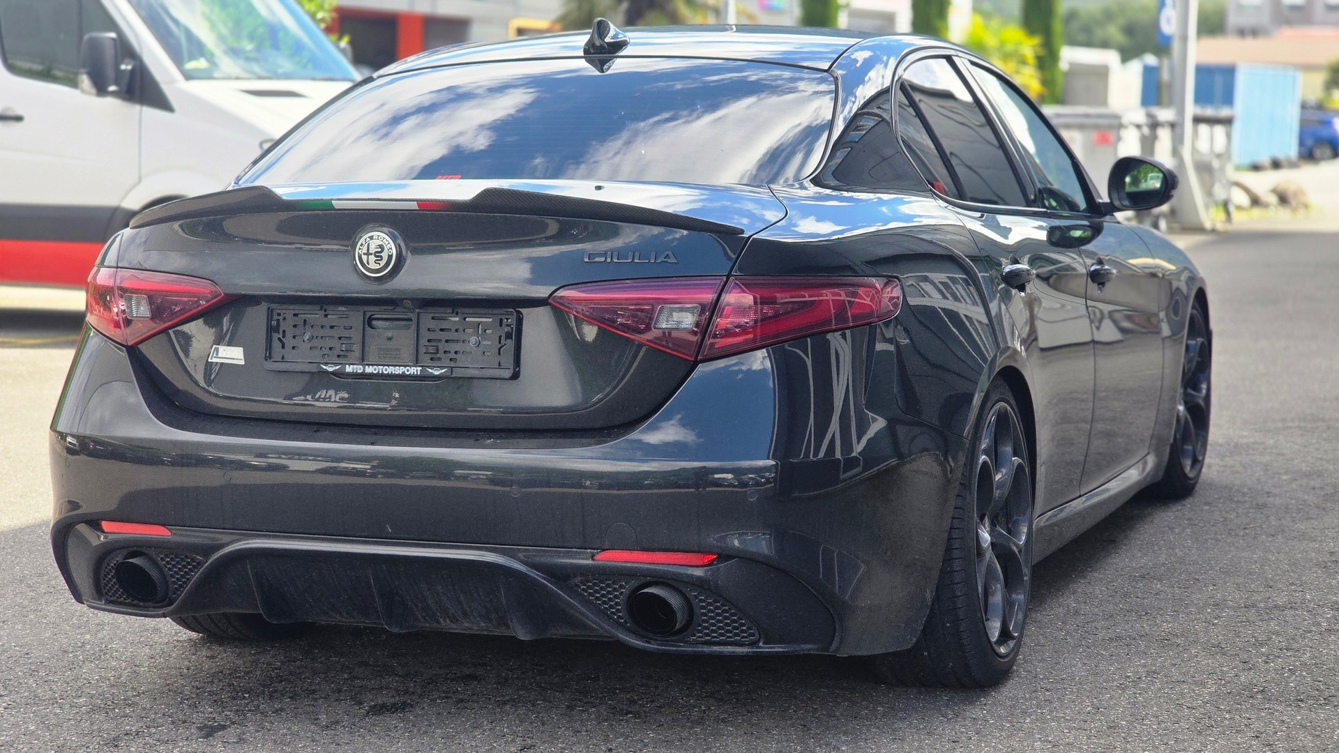 ALFA ROMEO Giulia 2.0 Veloce Q4 Automatic-showroom-element-3