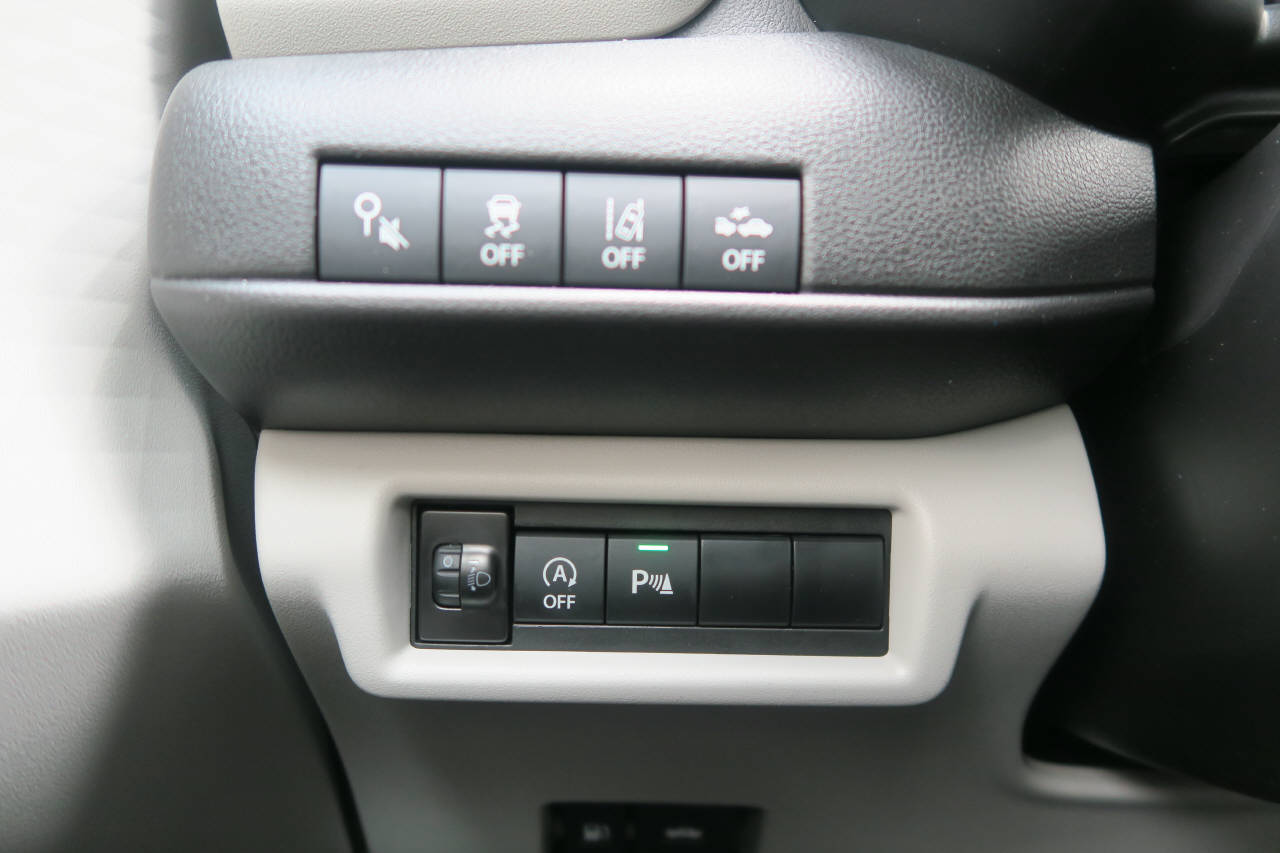 SUZUKI Swift 1.2 Sakura Hybrid CVT-image-13