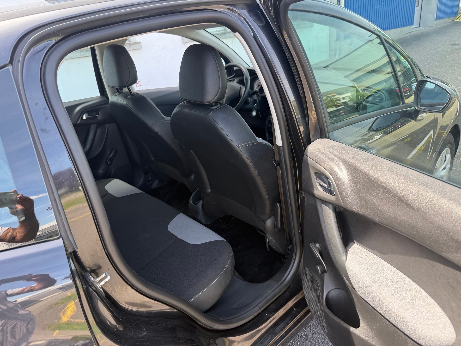 CITROEN C3 1.4i Attraction-image-7