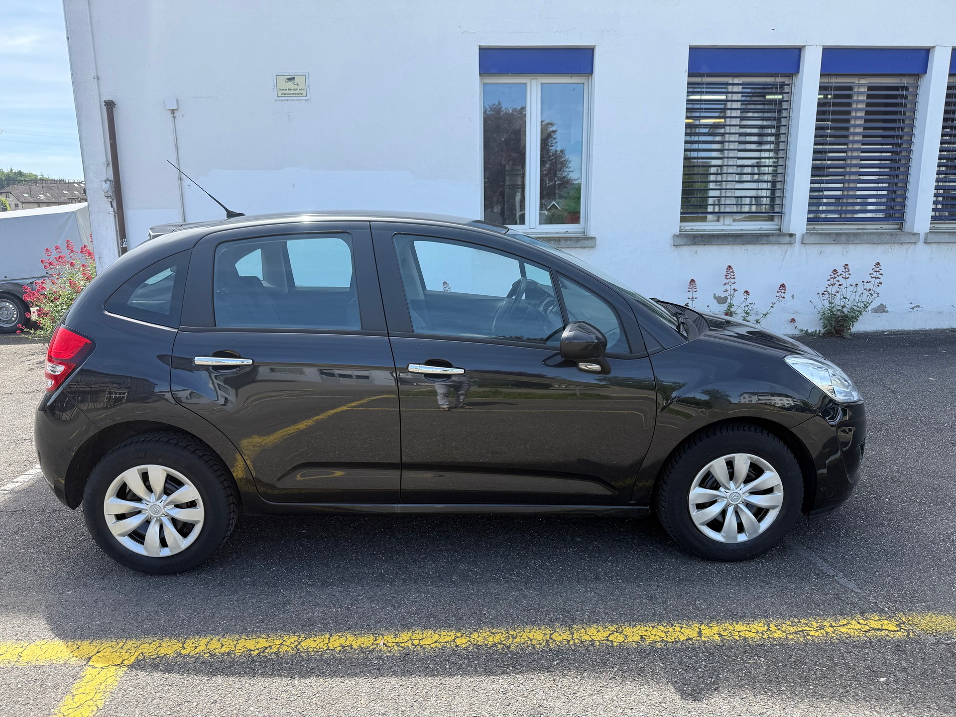 CITROEN C3 1.4i Attraction-image-2