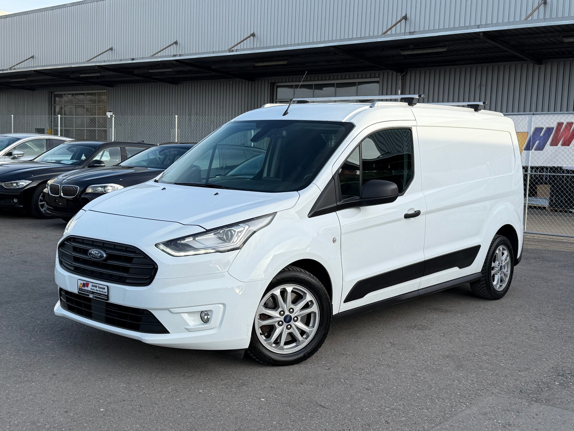 FORD Transit Connect Van T230 DCIV 1.5 EcoBlue Ambi. A / Frisch ab MFK 4.26 / 1.Hand / Langer Radstand / Navi / Klima / Kamera / AHK