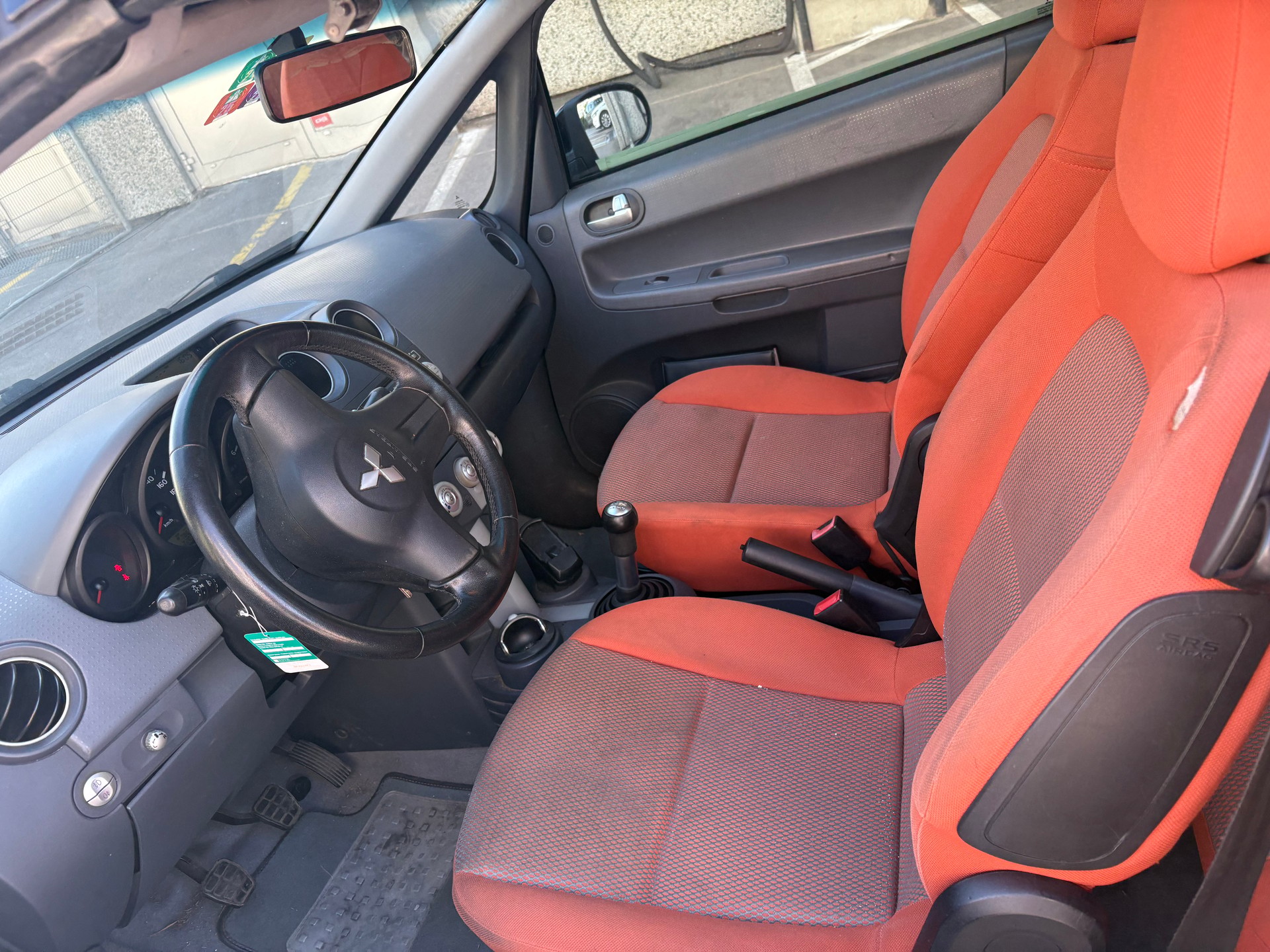 MITSUBISHI Colt Cabriolet 1.5 16V Invite-image-8