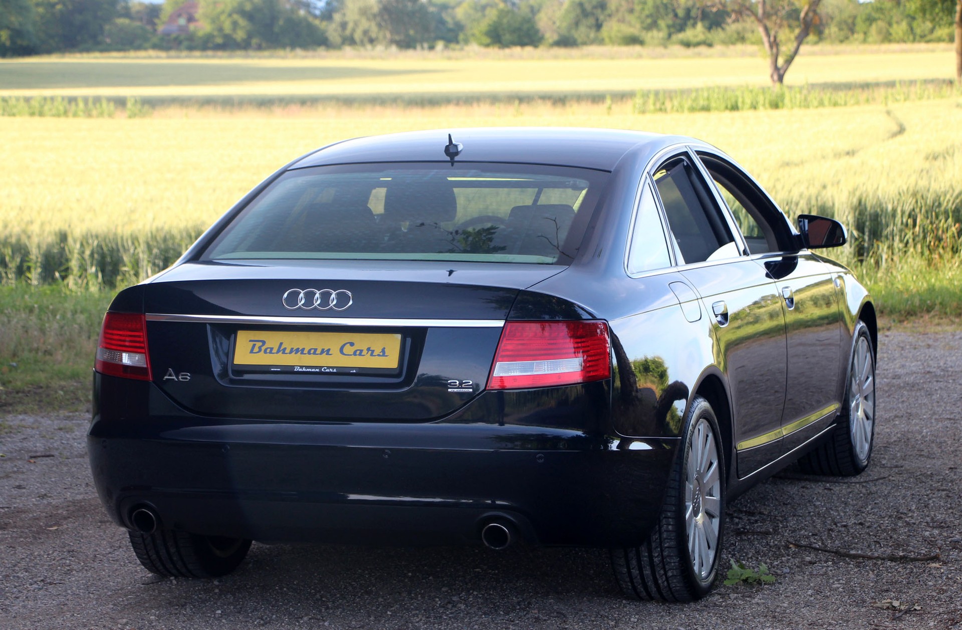 AUDI A6 Limousine 3.2 V6 FSI quattro-showroom-element-3