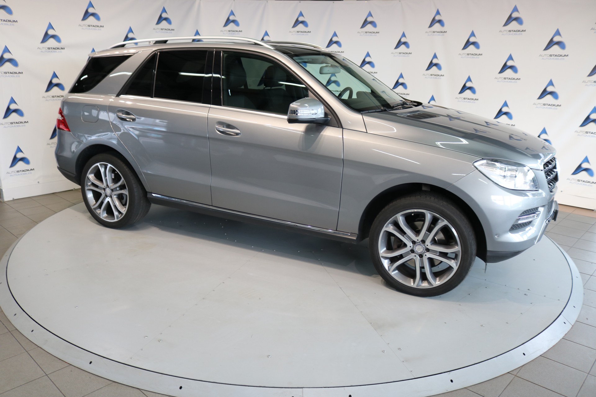 MERCEDES-BENZ ML 350 Executive 4Matic 7G-Tronic-image-26