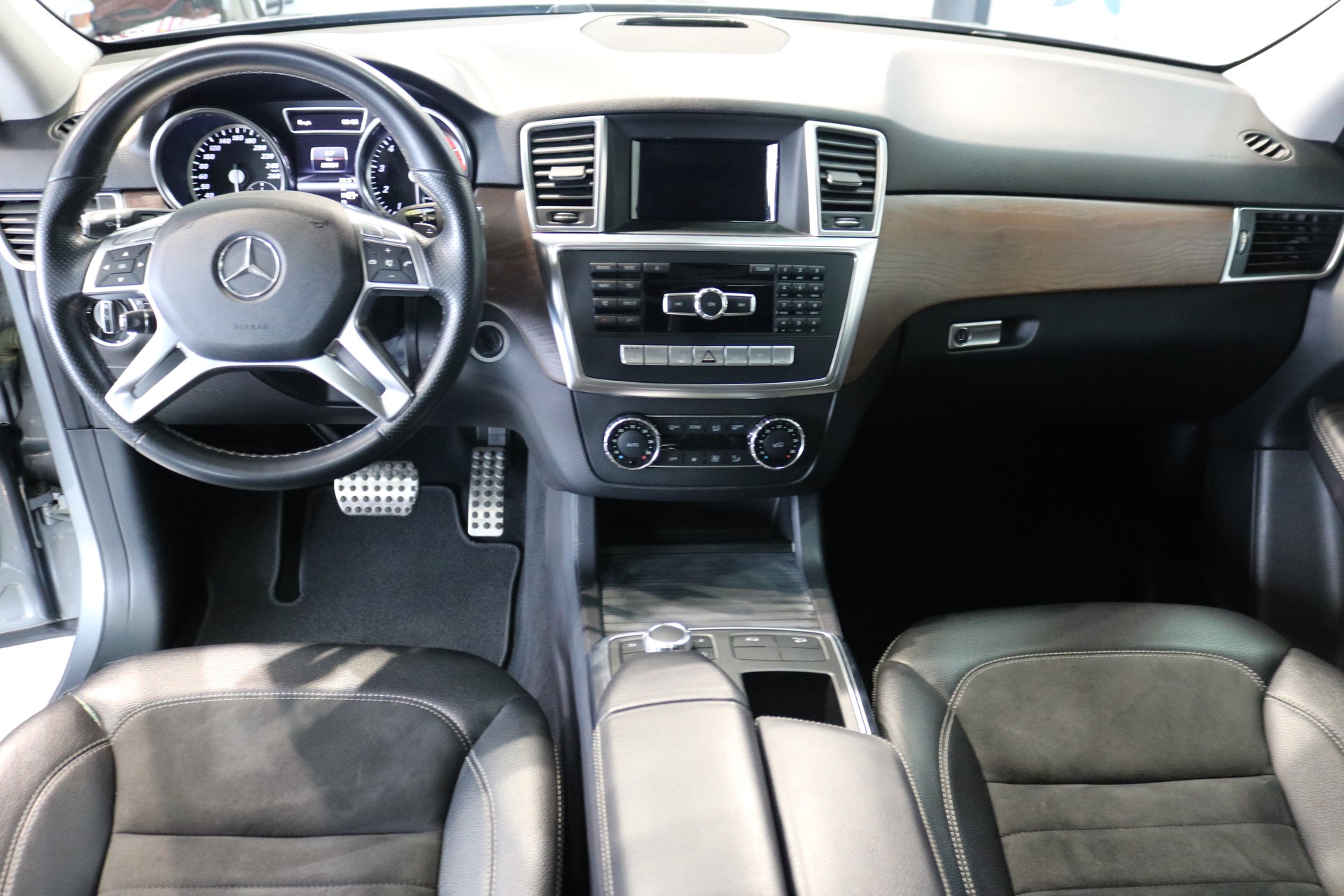 MERCEDES-BENZ ML 350 Executive 4Matic 7G-Tronic-image-2