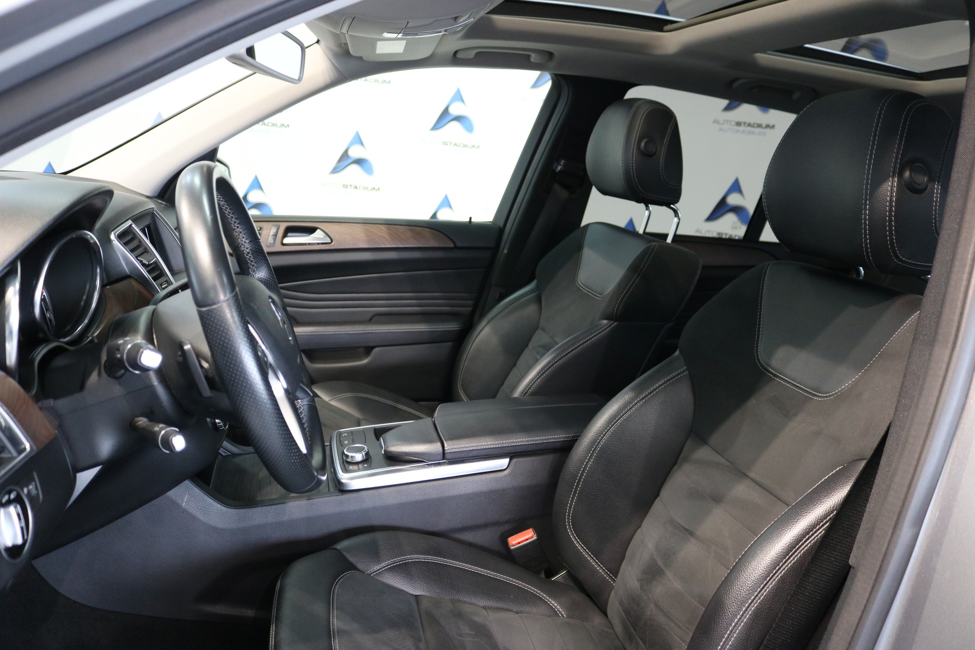 MERCEDES-BENZ ML 350 Executive 4Matic 7G-Tronic-image-45