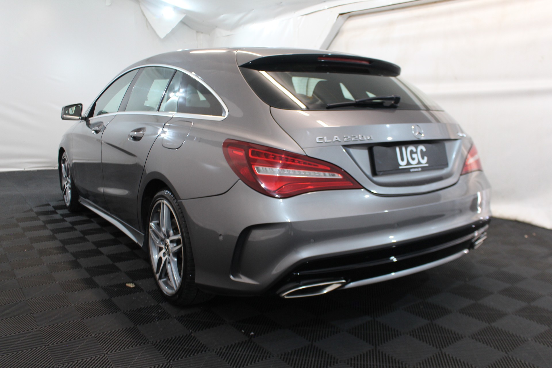 MERCEDES-BENZ CLA 220 d AMG Line 4m Sh.Brake-showroom-element-3