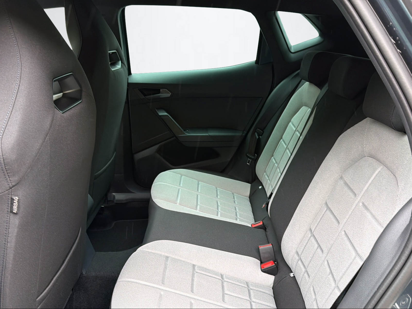 SEAT Ibiza 1.0 TSI 115 Move FR DSG-image-9