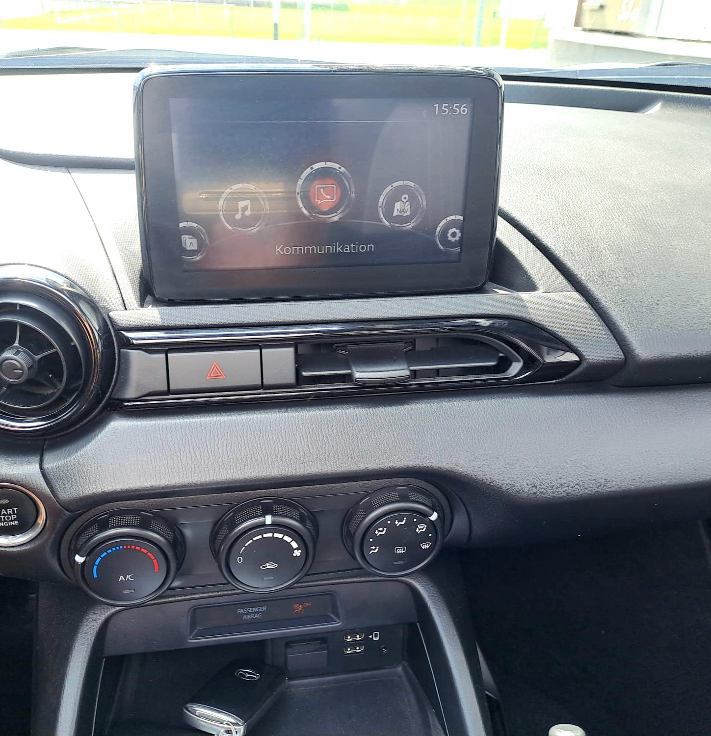 MAZDA MX-5 Skyactiv-G 132 Prime & Black Pack-image-8