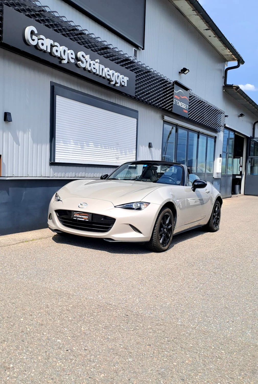 MAZDA MX-5 Skyactiv-G 132 Prime & Black Pack