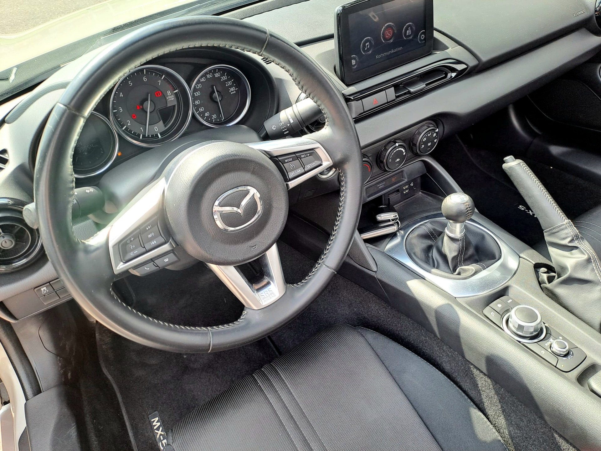 MAZDA MX-5 Skyactiv-G 132 Prime & Black Pack-image-7