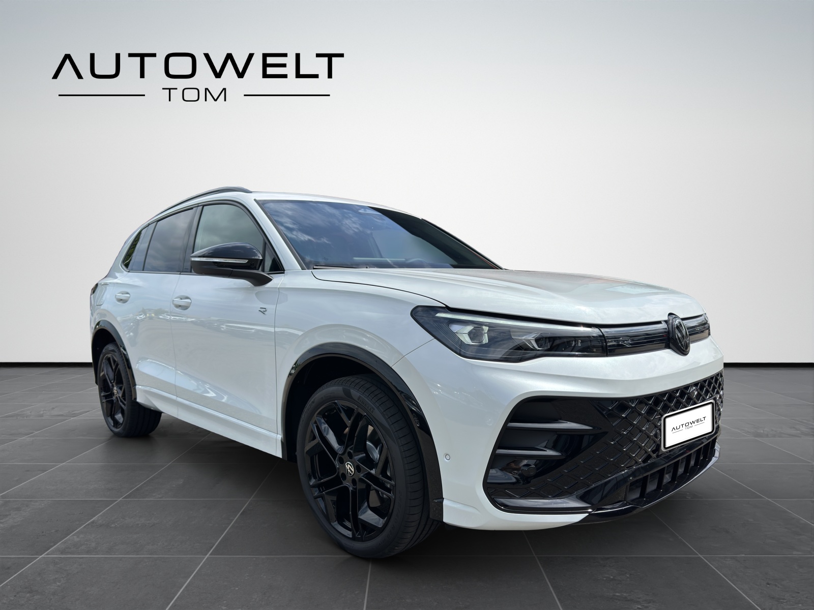 VW Tiguan 2.0 TDI SCR R-Line 4Motion DSG-image-6
