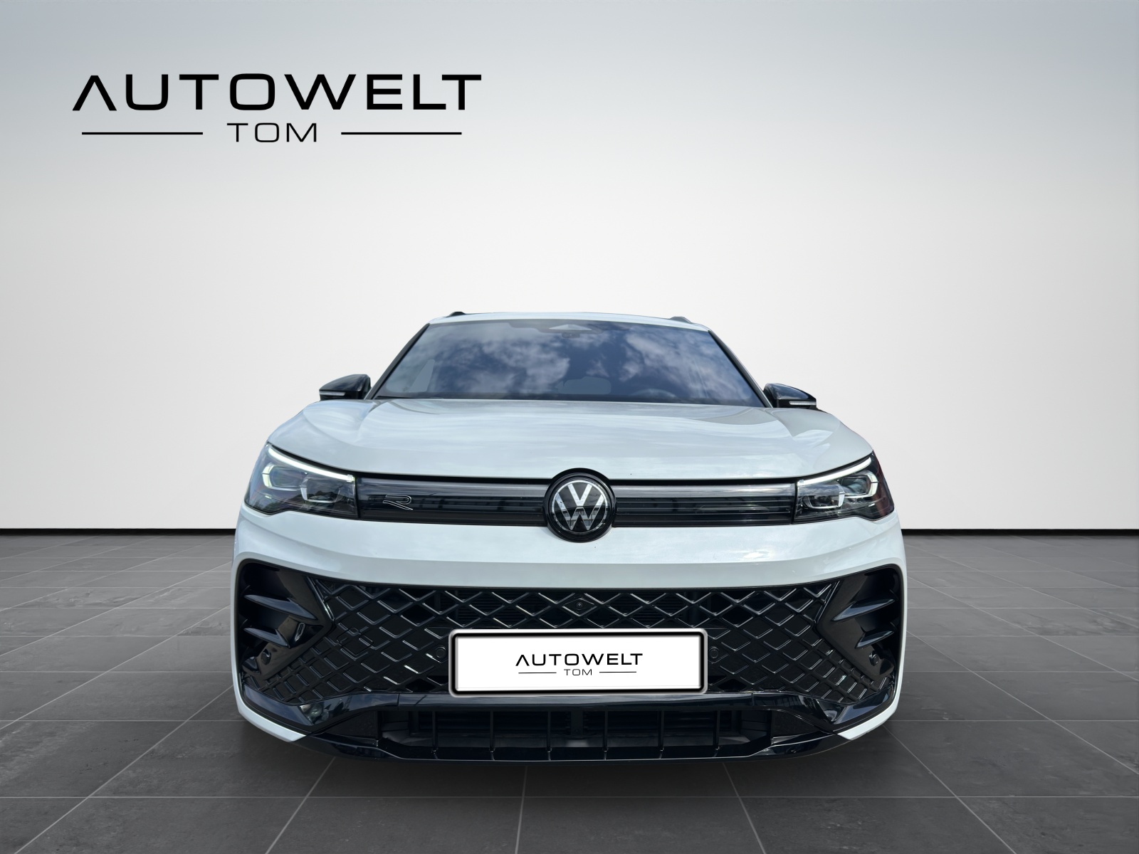 VW Tiguan 2.0 TDI SCR R-Line 4Motion DSG-image-7