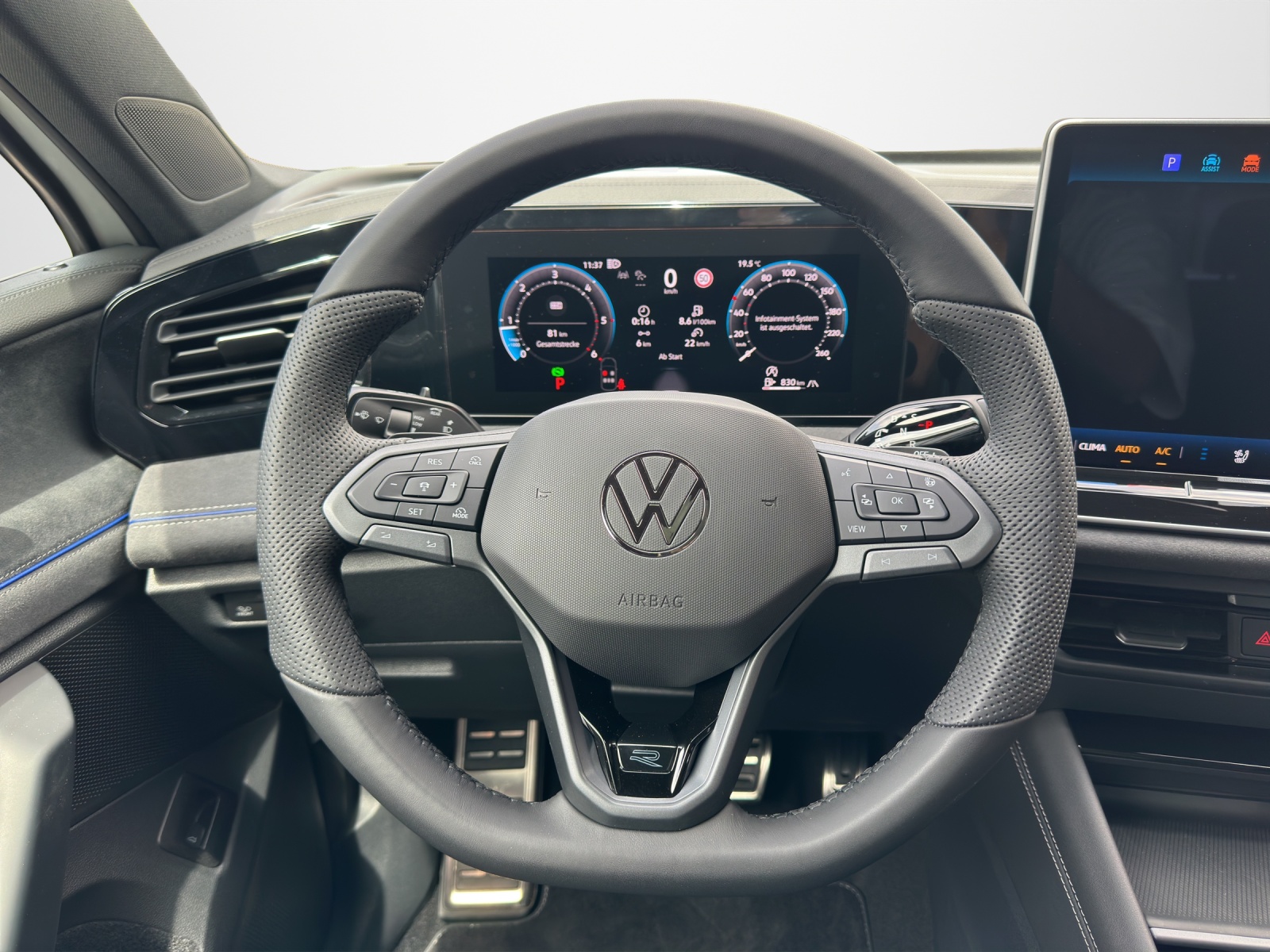 VW Tiguan 2.0 TDI SCR R-Line 4Motion DSG-image-9