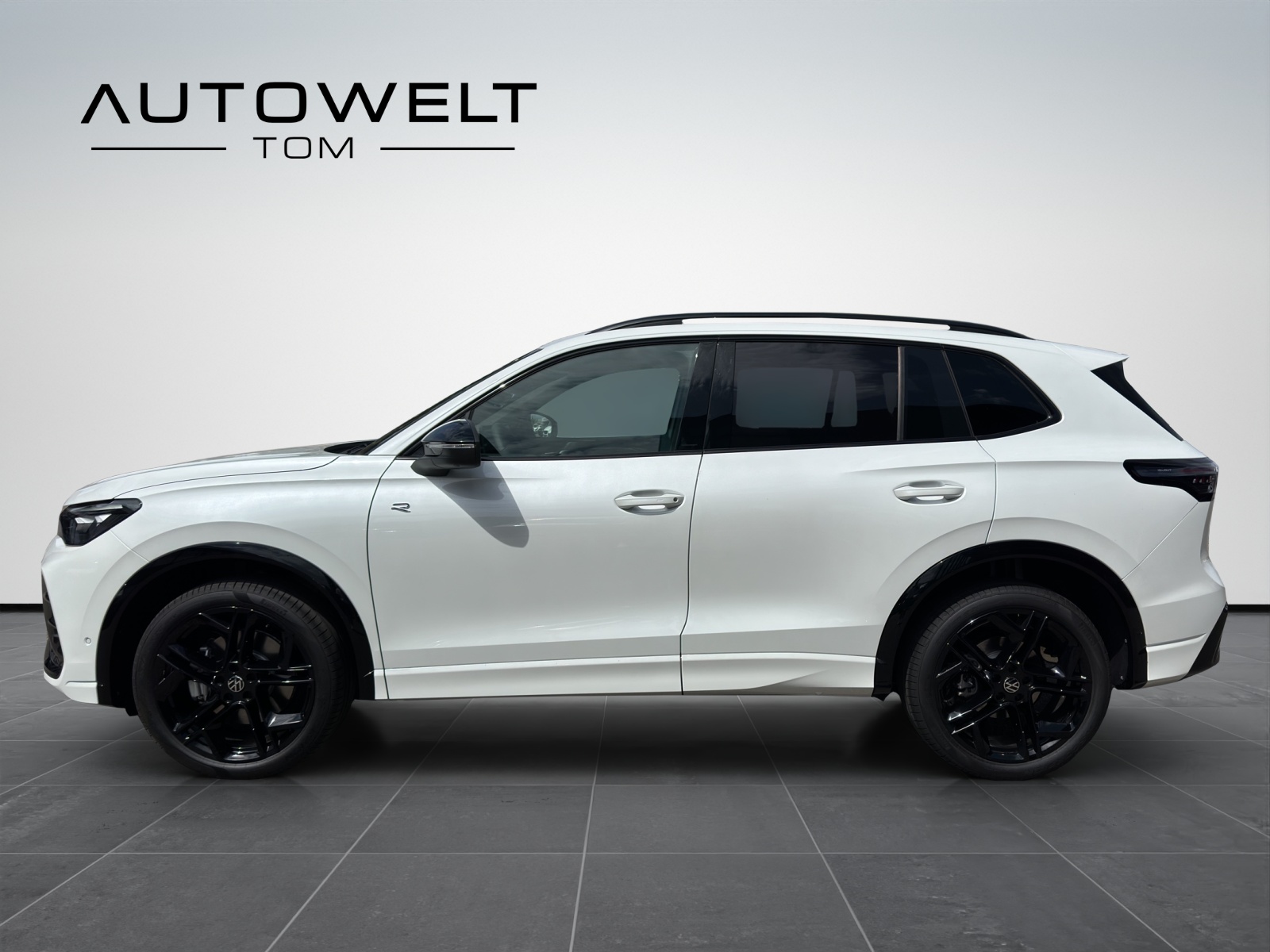 VW Tiguan 2.0 TDI SCR R-Line 4Motion DSG-image-1