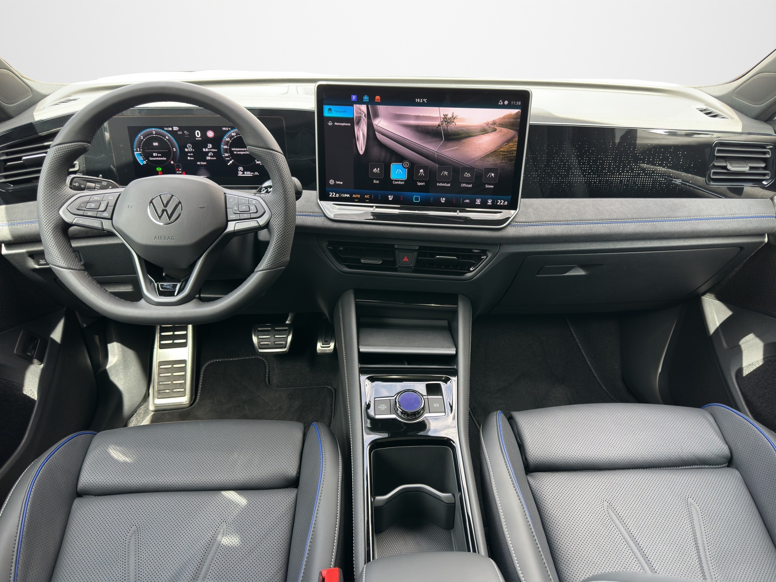 VW Tiguan 2.0 TDI SCR R-Line 4Motion DSG-image-10