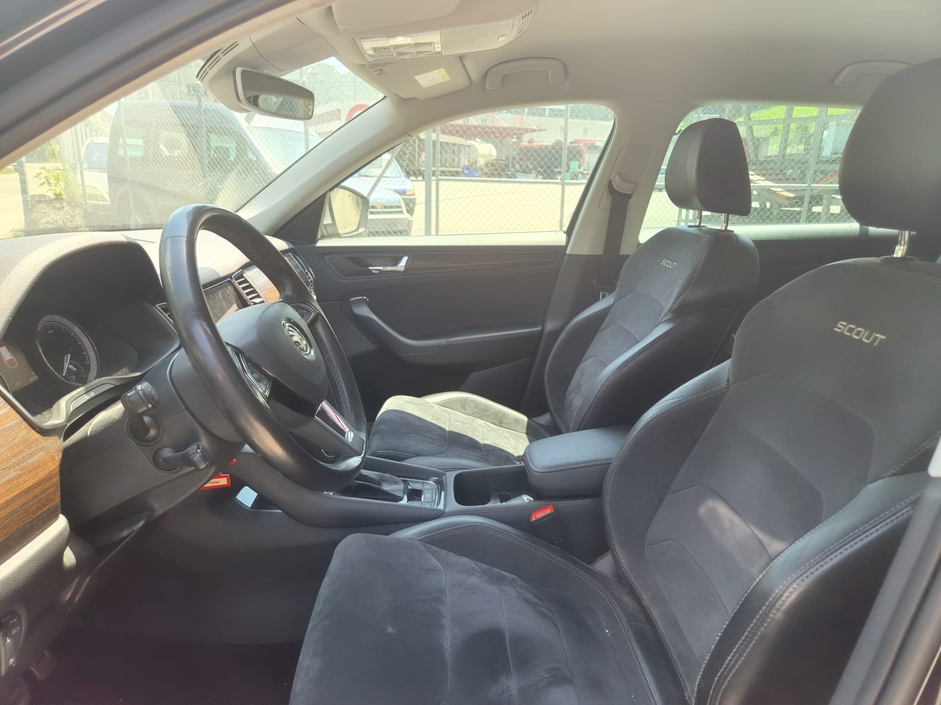 SKODA Kodiaq 2.0 TSI Scout DSG 4x4-image-9