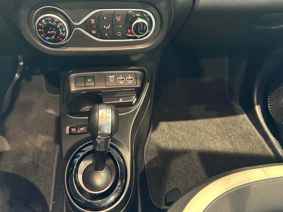 RENAULT Twingo Electric Urban Night-image-19