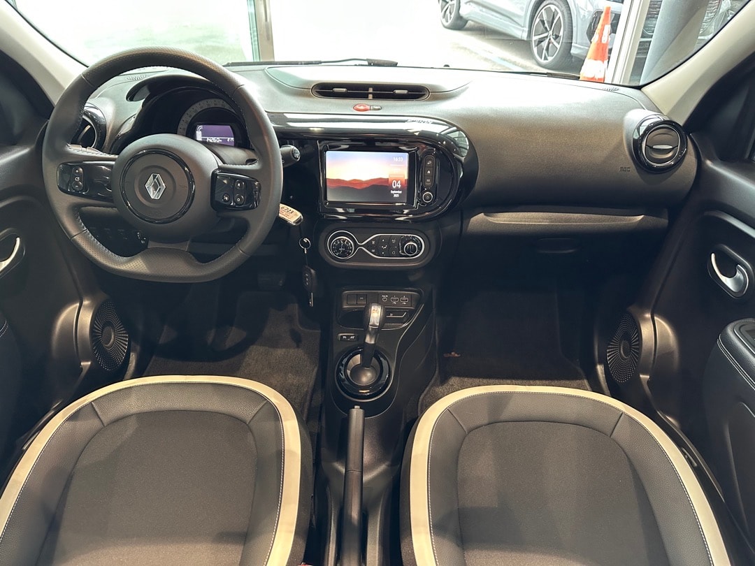 RENAULT Twingo Electric Urban Night-image-10