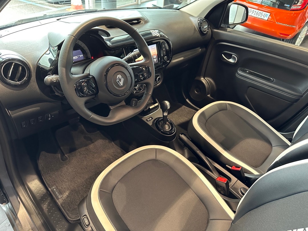 RENAULT Twingo Electric Urban Night-image-11