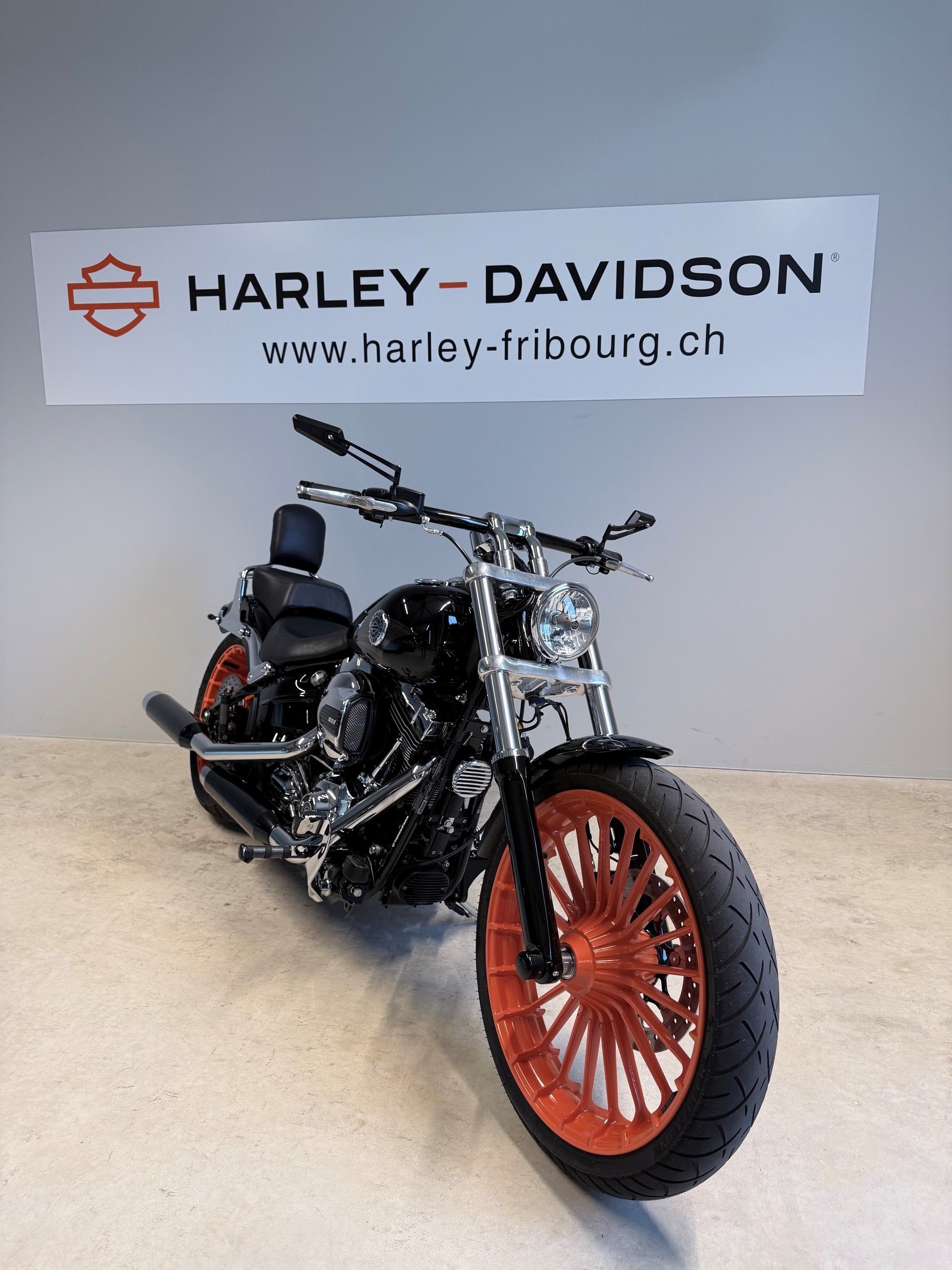 HARLEY-DAVIDSON FXSB Breakout 103 ABS-image-1