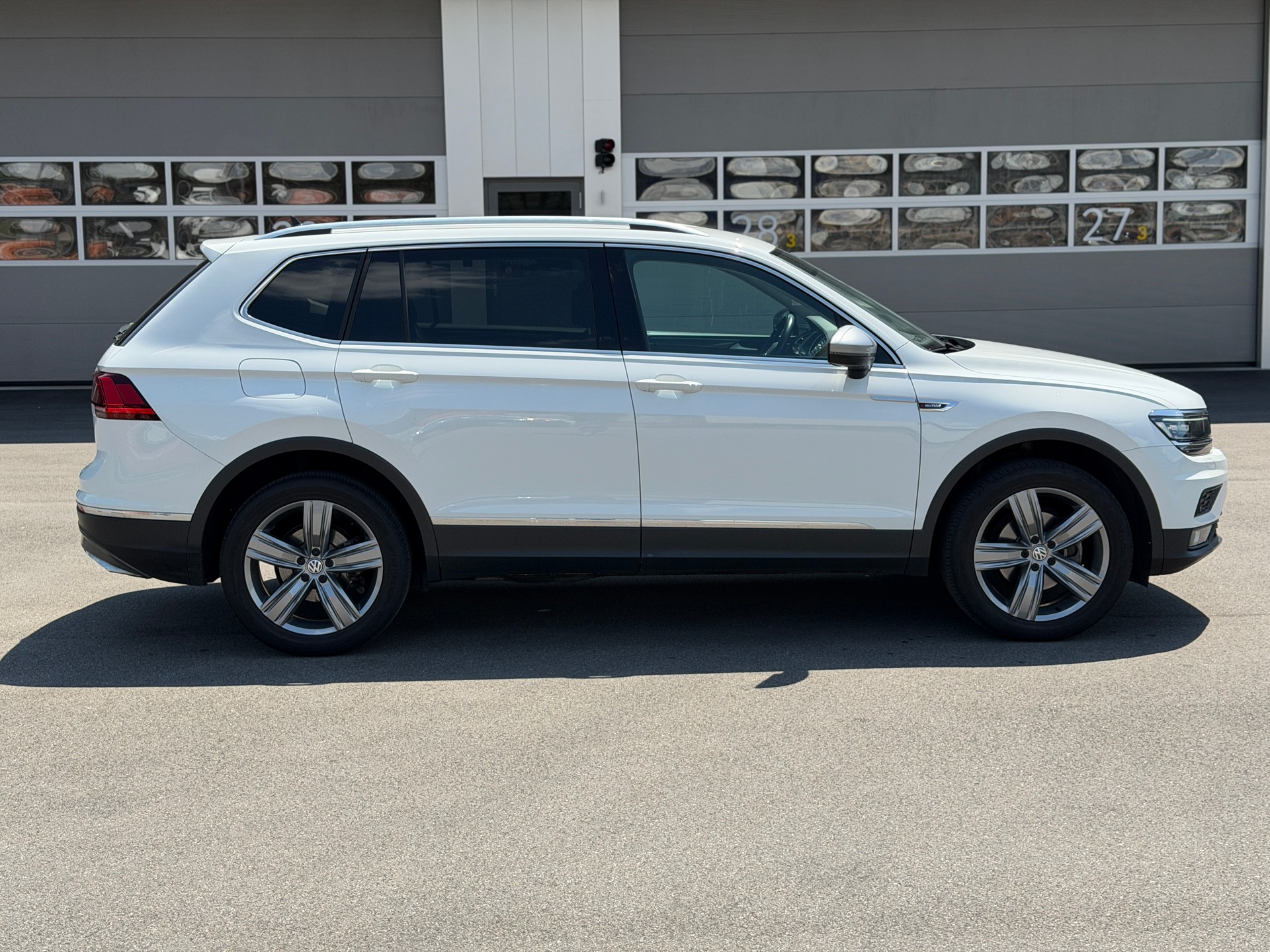 VW Tiguan Allspace 2.0 TDI SCR Trendline 4Motion DSG-showroom-element-2