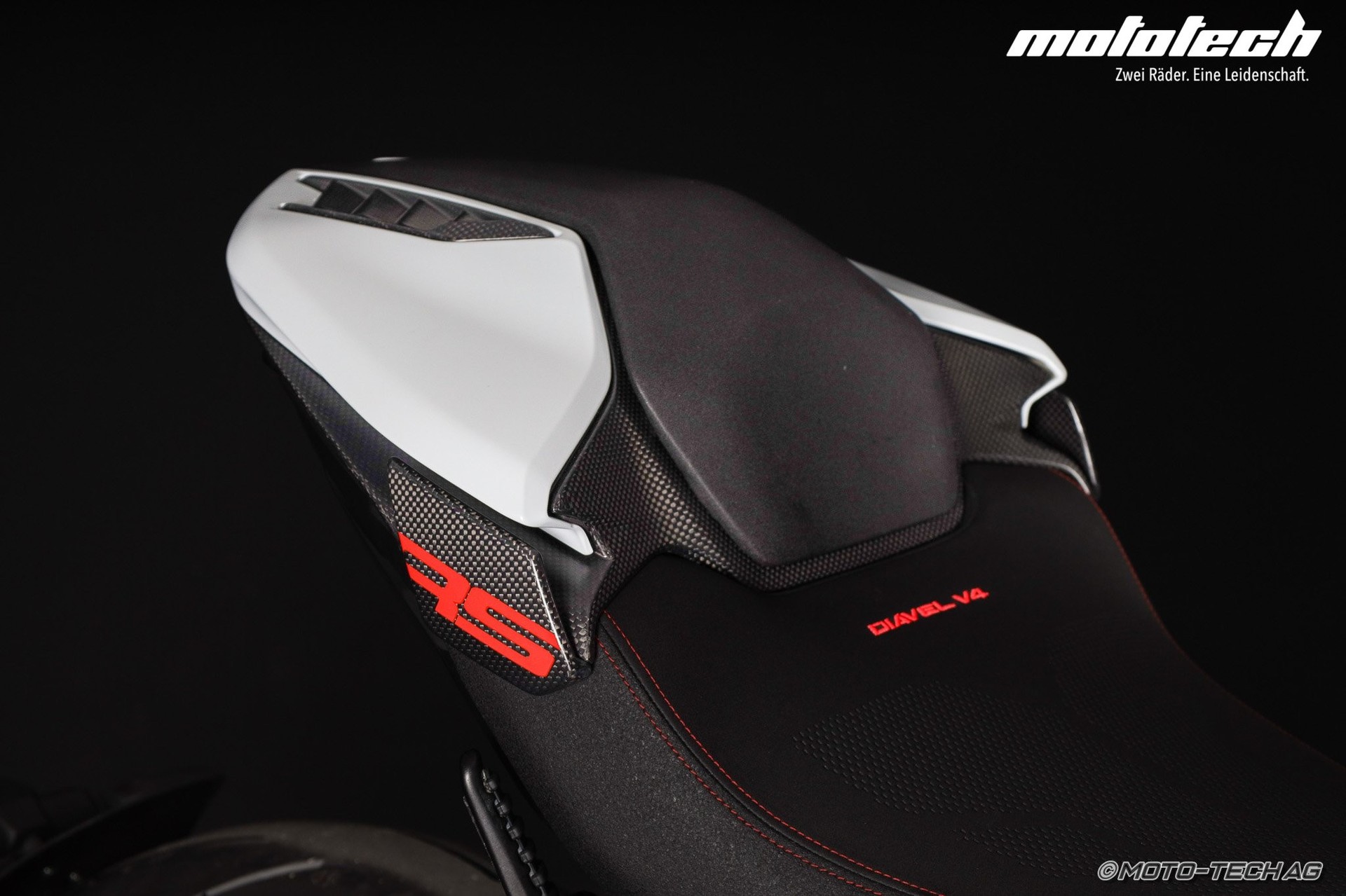 DUCATI Diavel V4 RS / 4 JAHRE GARANTIE-image-11