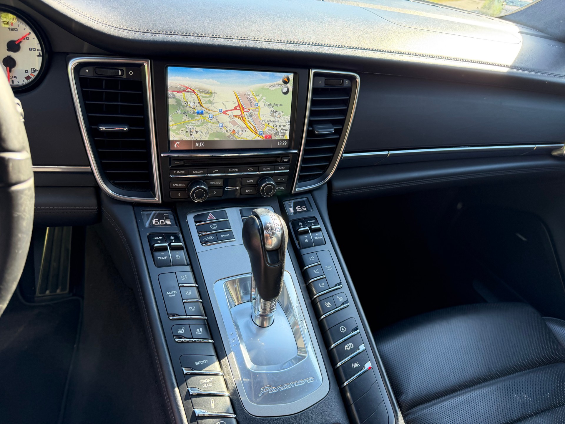 PORSCHE Panamera Turbo 4.8 PDK-image-12