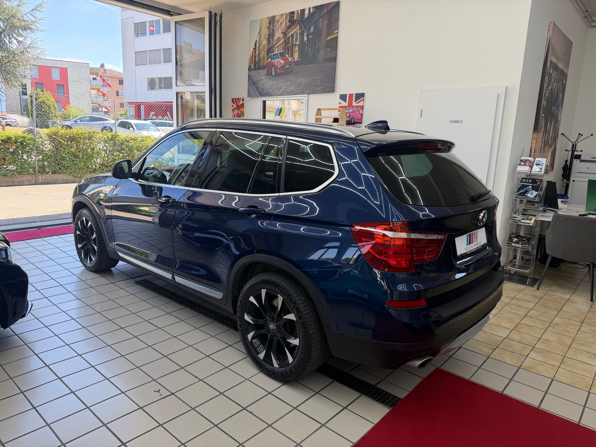 BMW X3 xDrive 20d xLine Steptronic-showroom-element-2