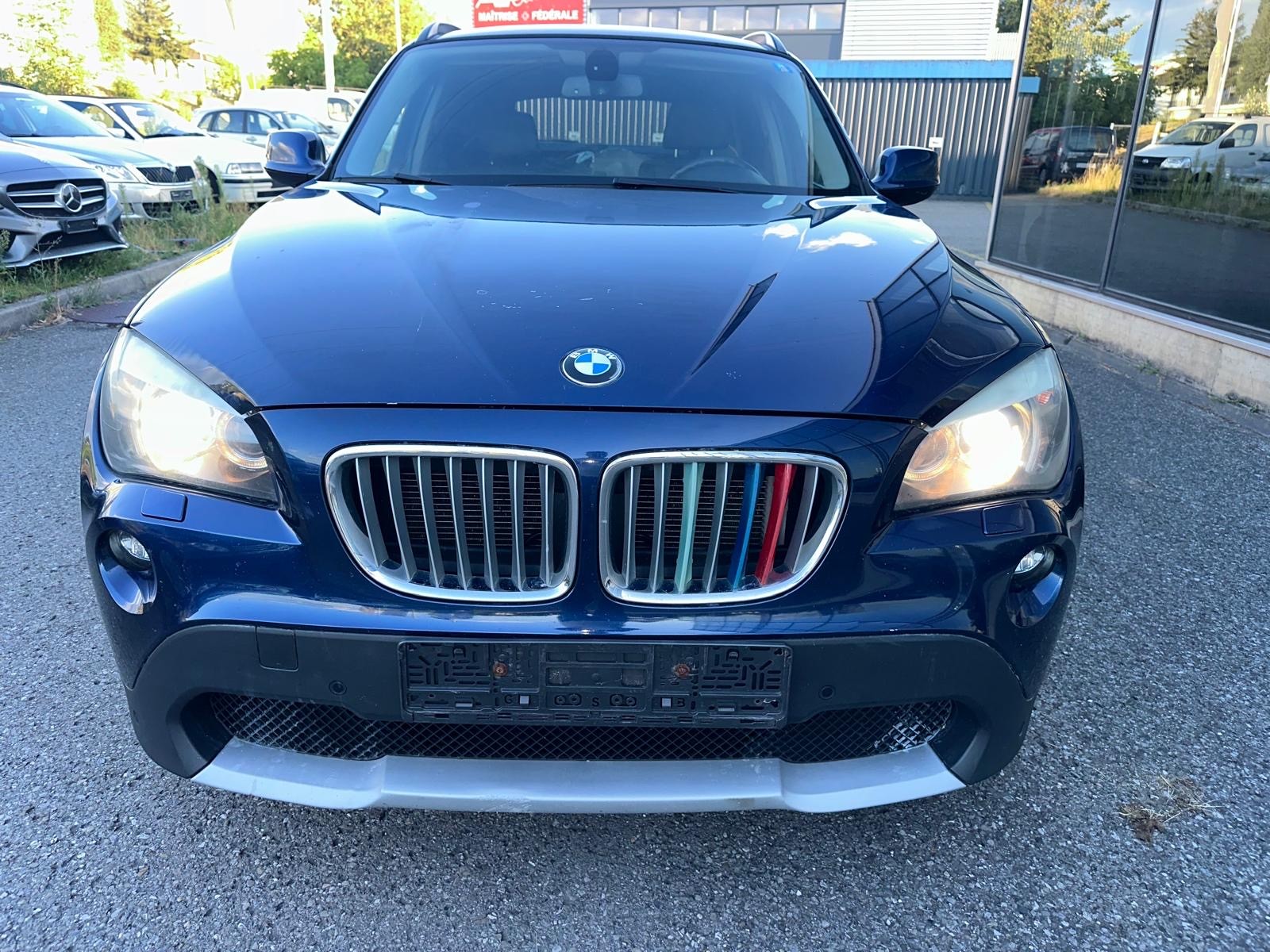 BMW X1 xDrive 23d Steptronic-showroom-element-1