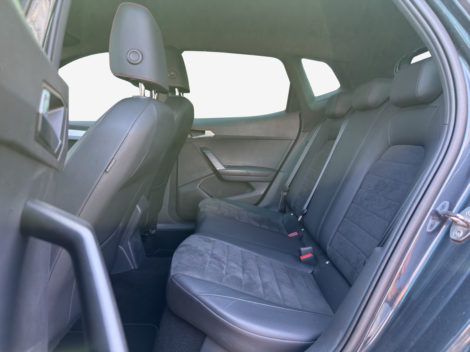 SEAT Arona 1.0 TSI Eco Hola FR DSG-image-11