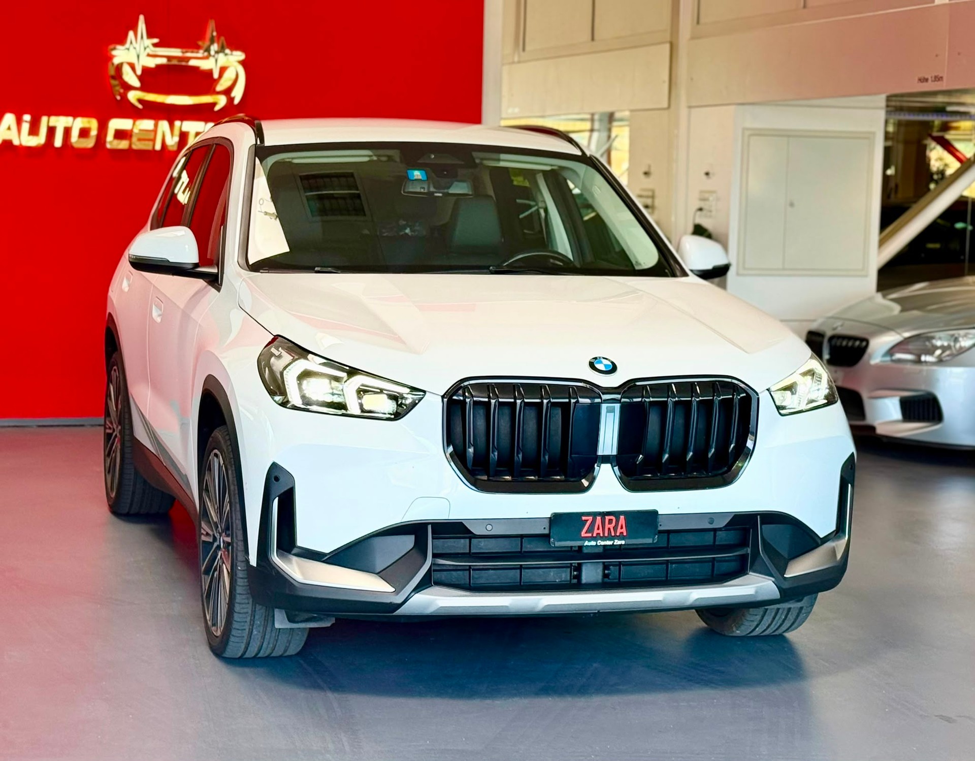 BMW X1 sDrive 18d *FACELIFT*-showroom-element-1