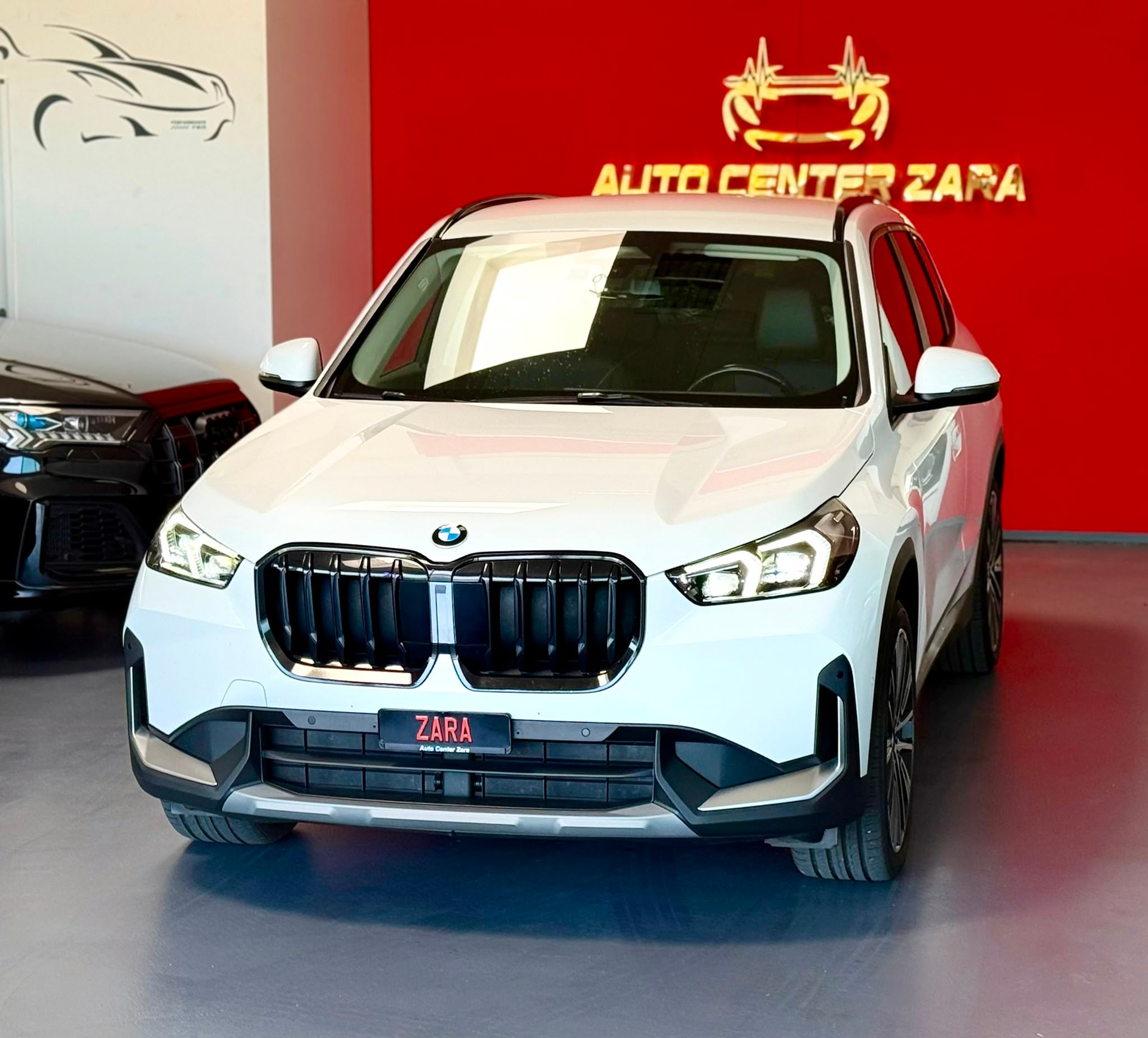 BMW X1 sDrive 18d *FACELIFT*-showroom-element-3