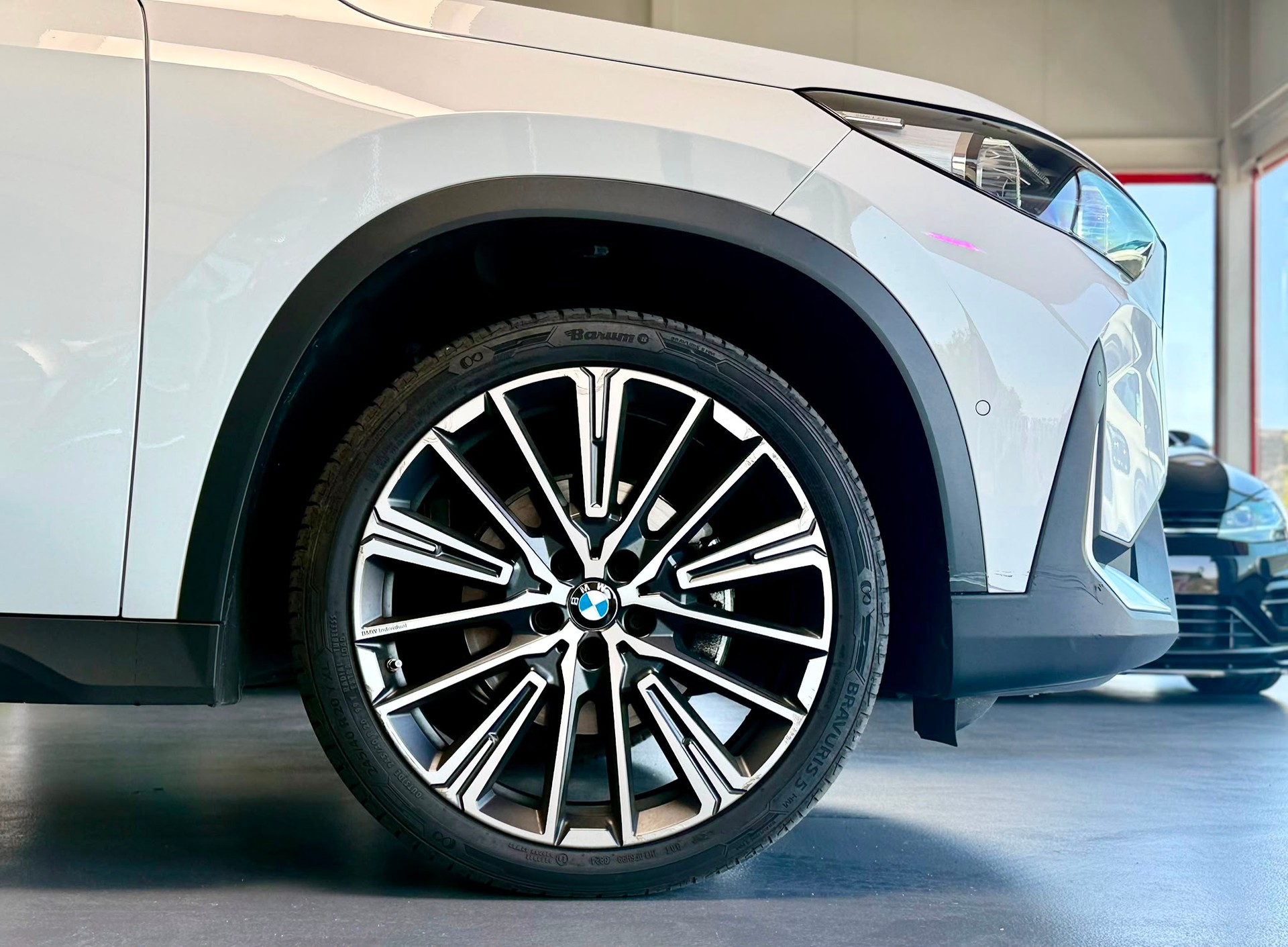 BMW X1 sDrive 18d *FACELIFT*-image-16