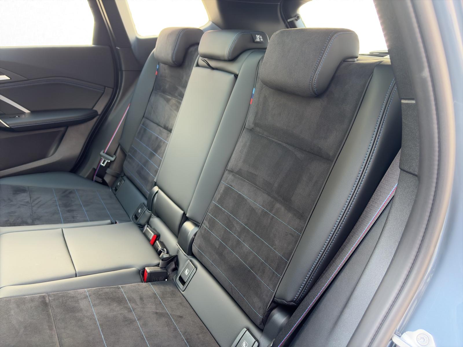 BMW X1 M35i-image-13