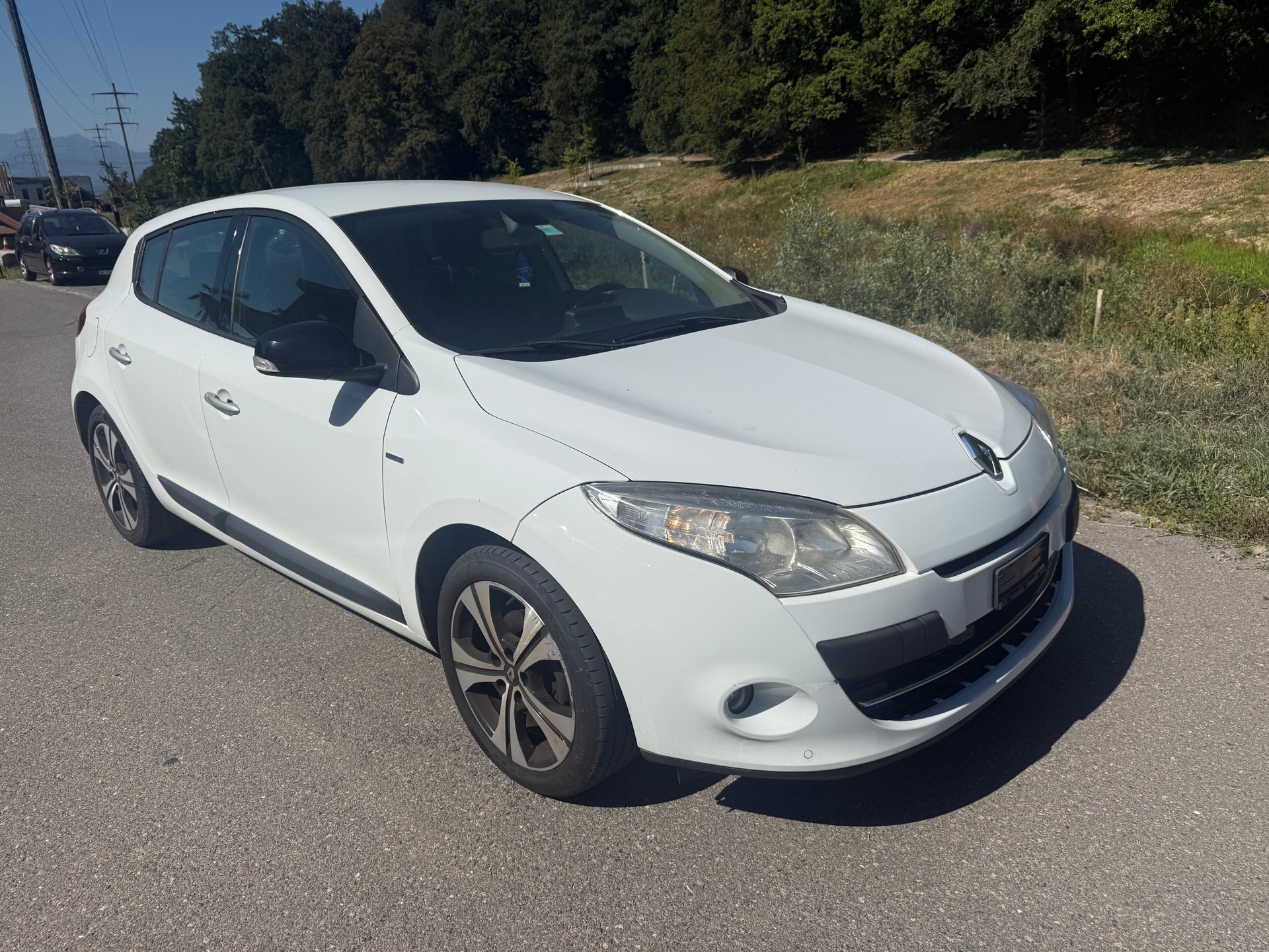 RENAULT Mégane 1.4 16V Turbo Bose-image-1