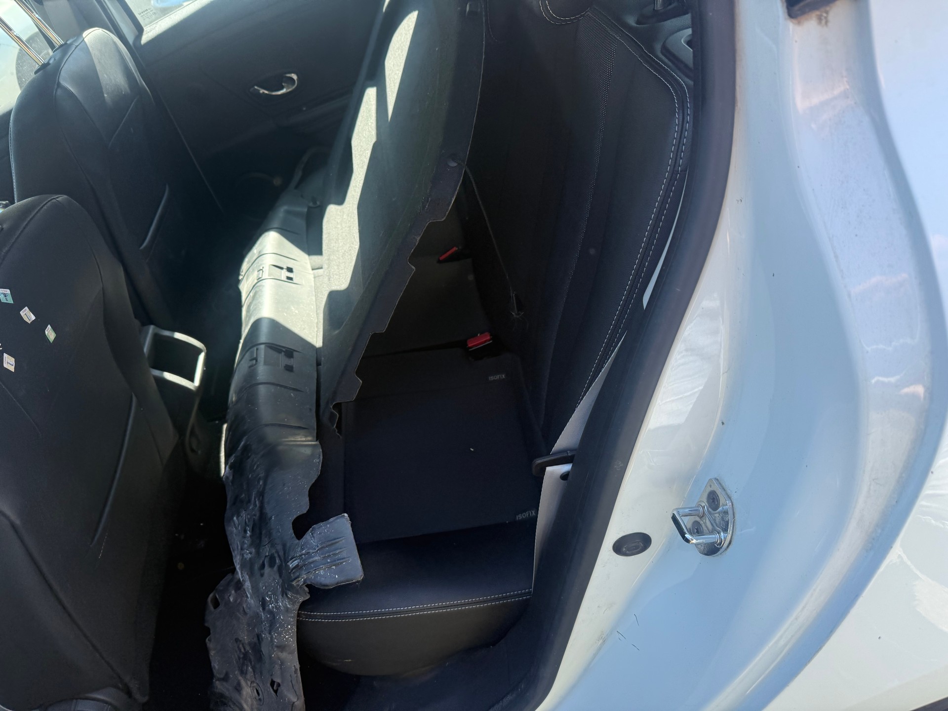 RENAULT Mégane 1.4 16V Turbo Bose-image-7