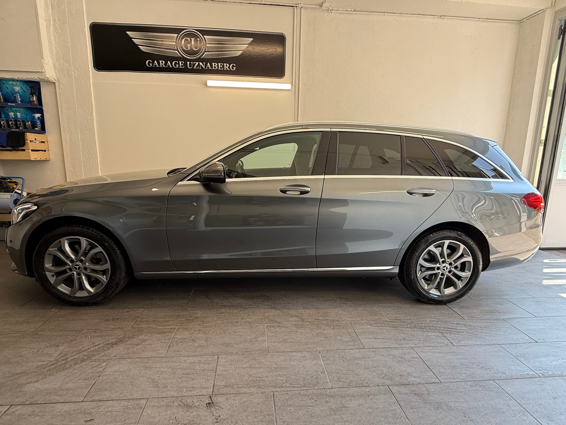 MERCEDES-BENZ C 200 Exclusive 4Matic 9G-Tronic Ab 250.- pro Monat Head-Up uvm-showroom-element-1