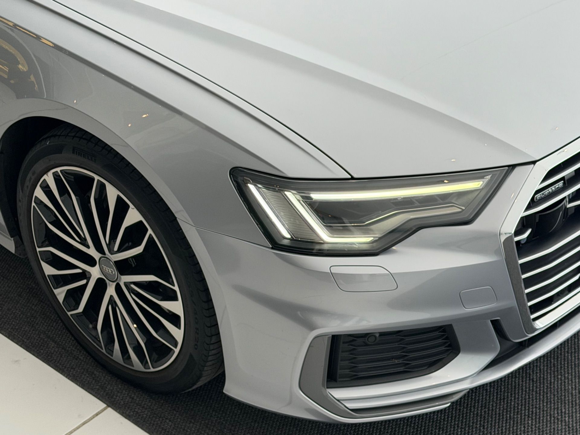 AUDI A6 Avant 50 TDI Sport quattro tiptronic **AHK**Frisch ab MFK & Serv-image-21