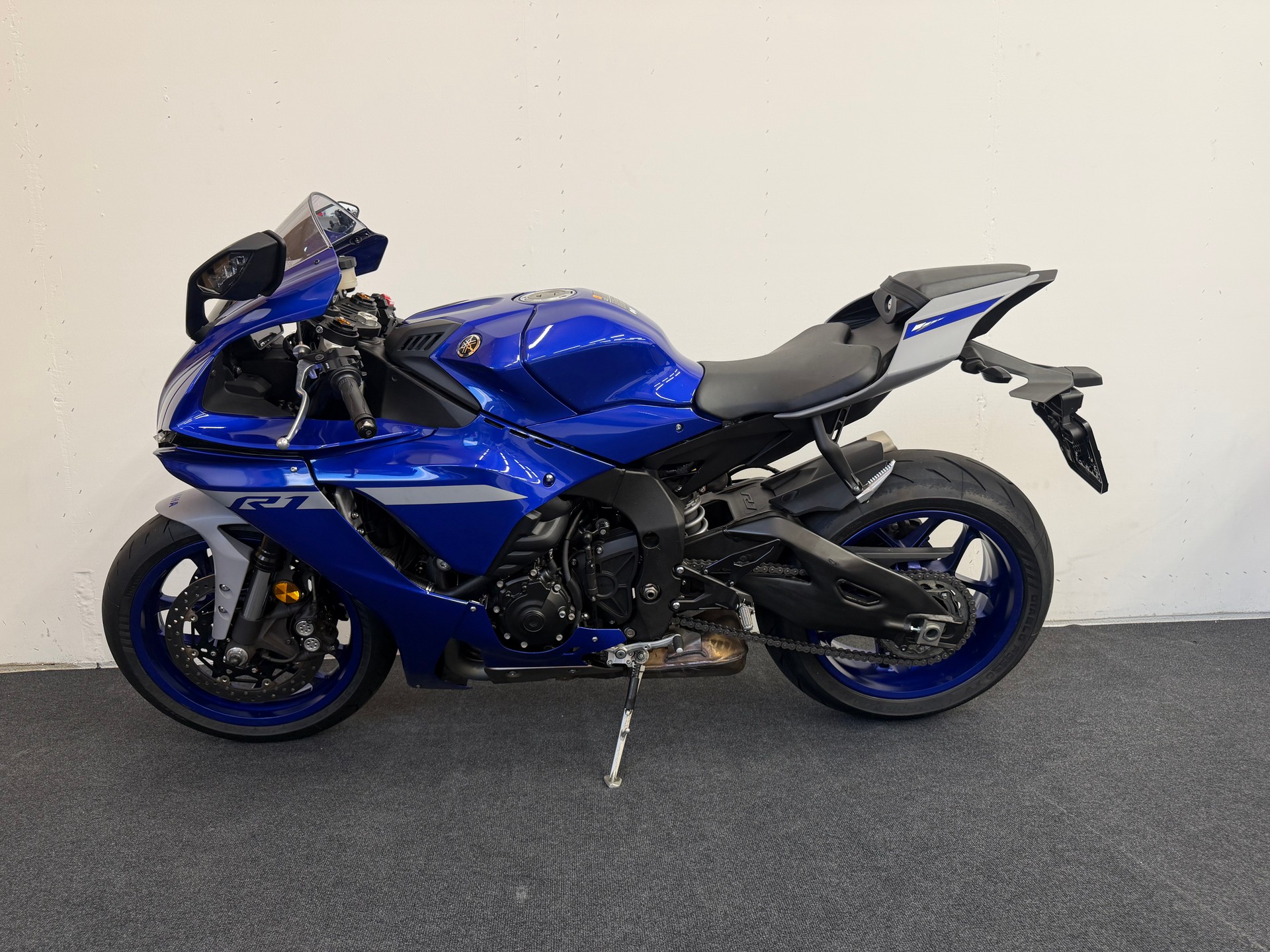 YAMAHA YZF-R1 ABS-image-0