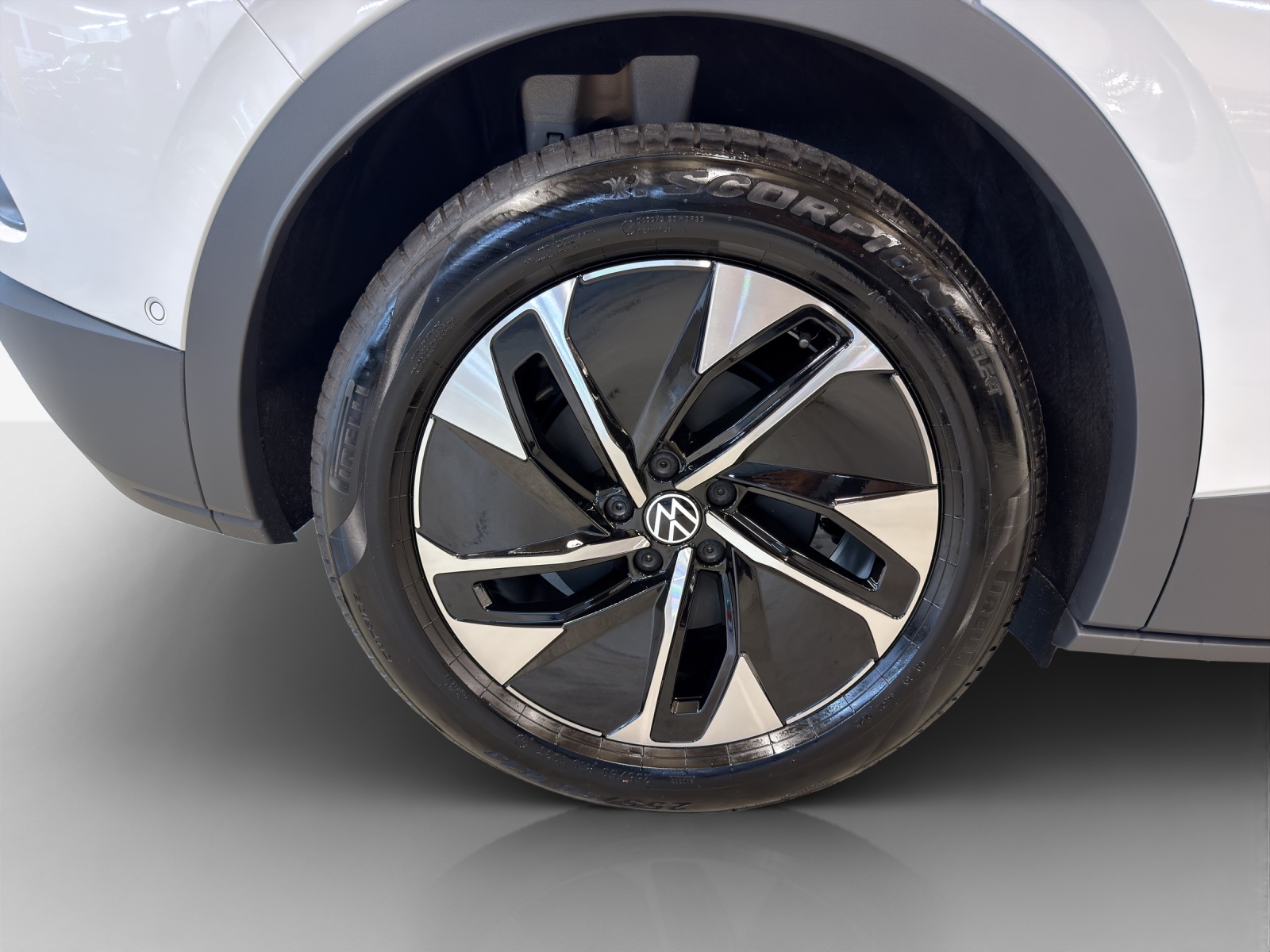 VW ID.4 Pro 77 kWh 4 Motion-image-14