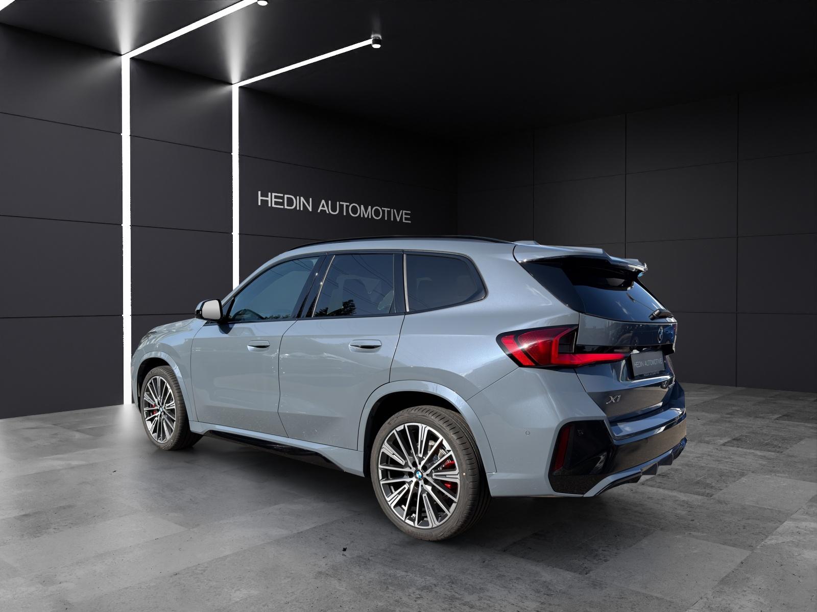 BMW X1 U11 23d xDrive paddles-showroom-element-2