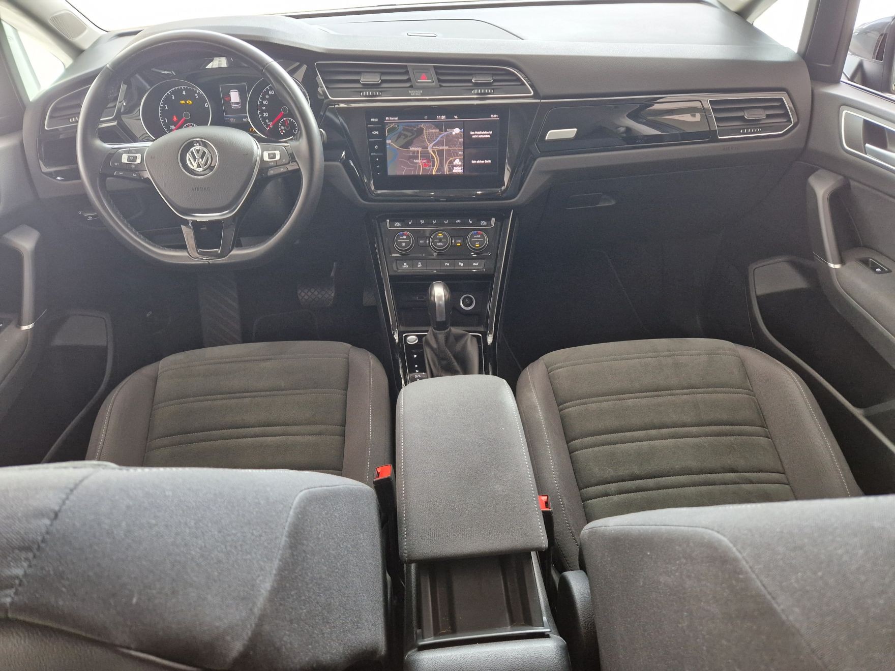 VW Touran 1.5 TSI EVO Highline DSG-image-12