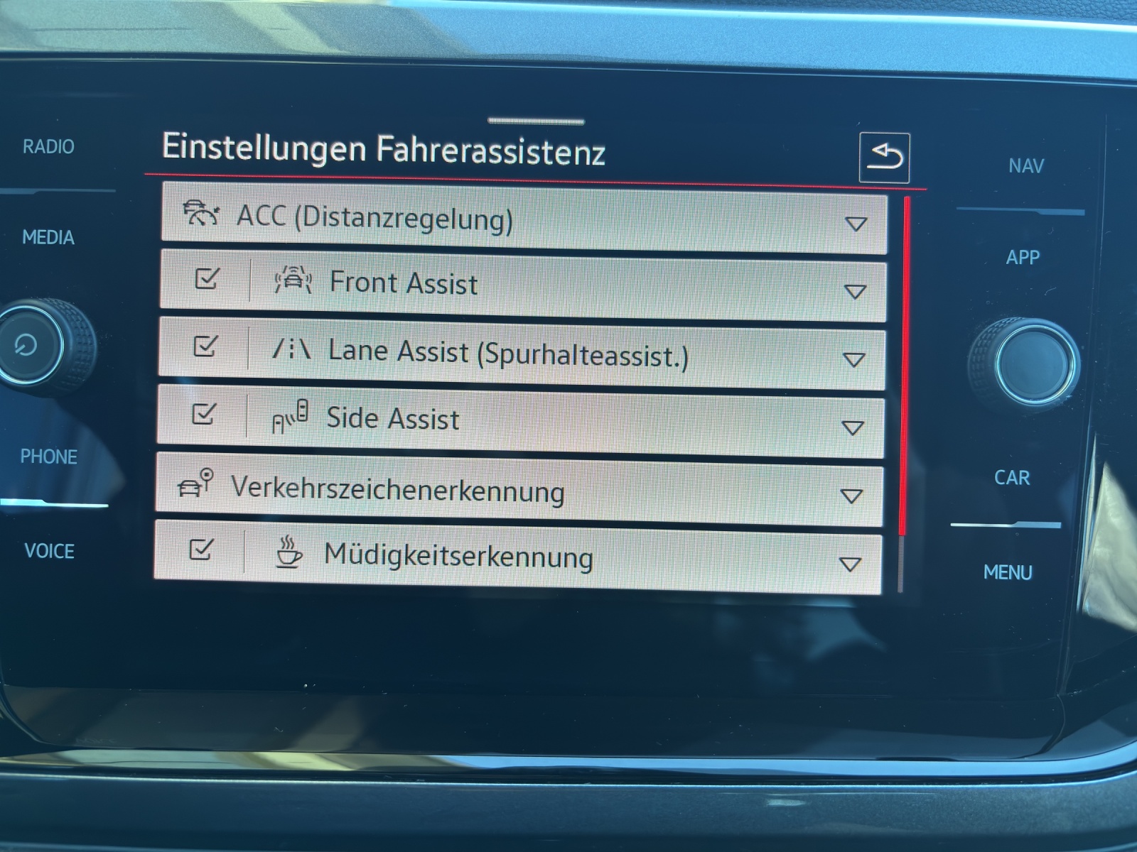 VW Polo 2.0 TSI GTI DSG mit Navi, Rückfahrkamera, Schwarze Aussenspiegel mit schwarzem Dach in Absetzfarbe & Winterräder-image-21